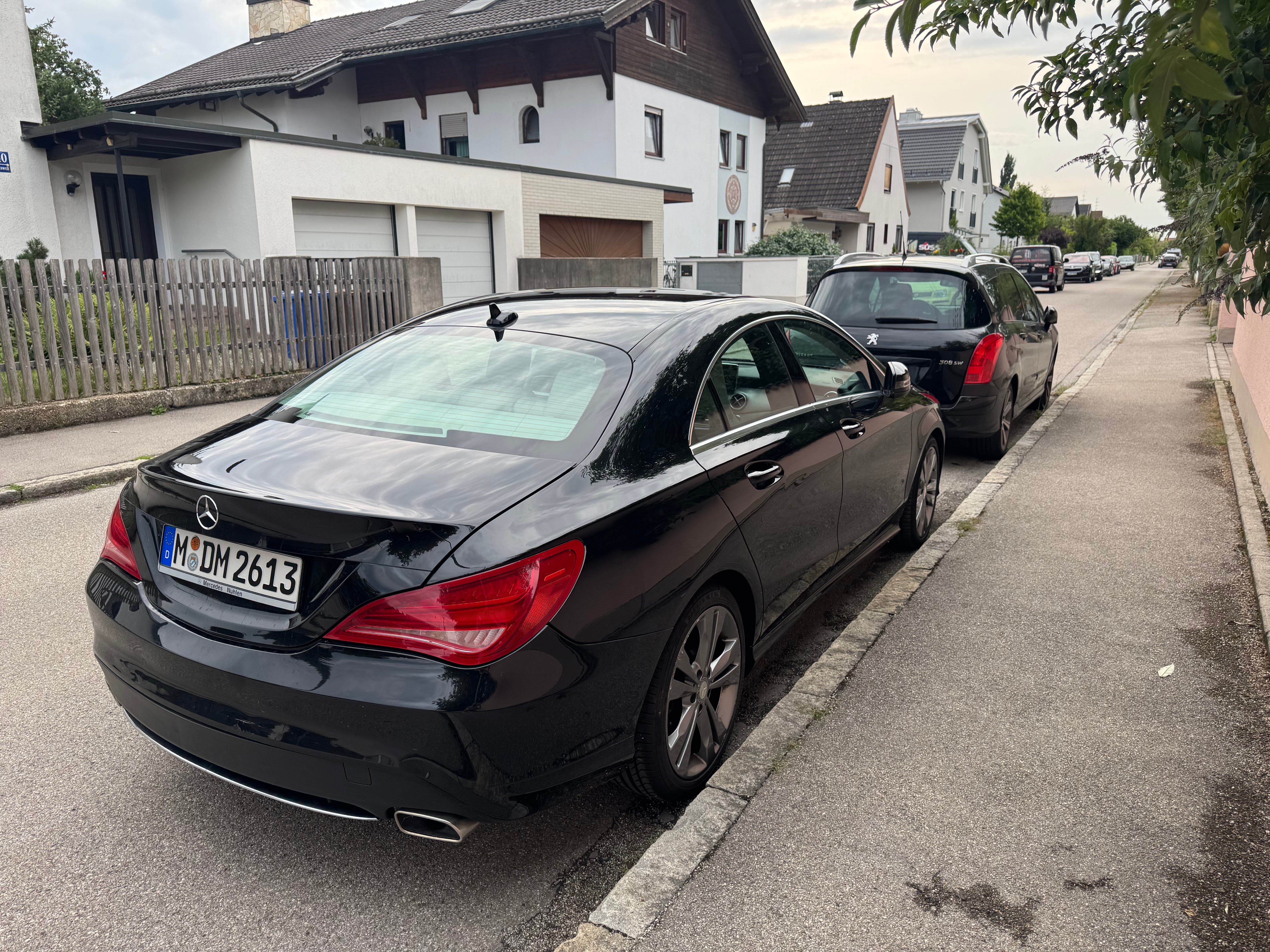 Mercedes-Benz CLA 250 mit Navigationsgerät