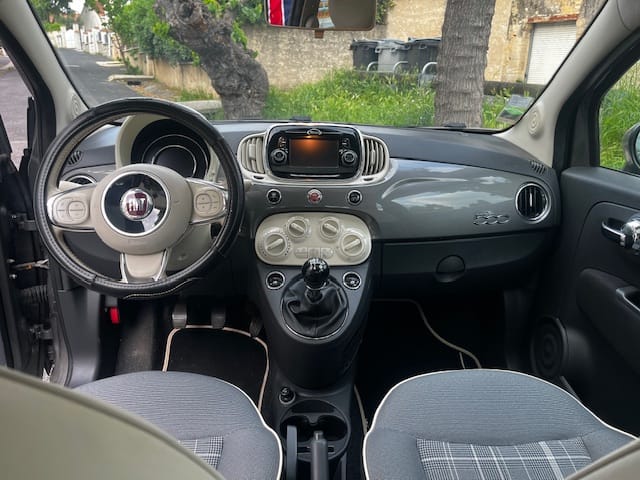 Fiat 500 with USB charging ports