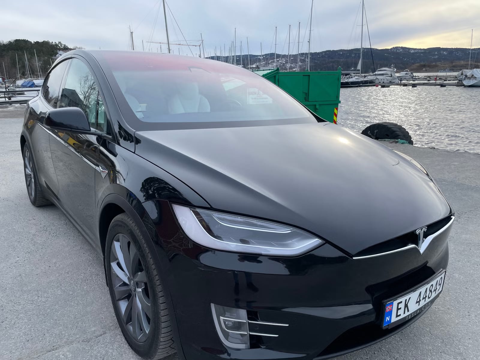 Tesla Model X, 2017, Elektrisk, automatisk, 6 seter