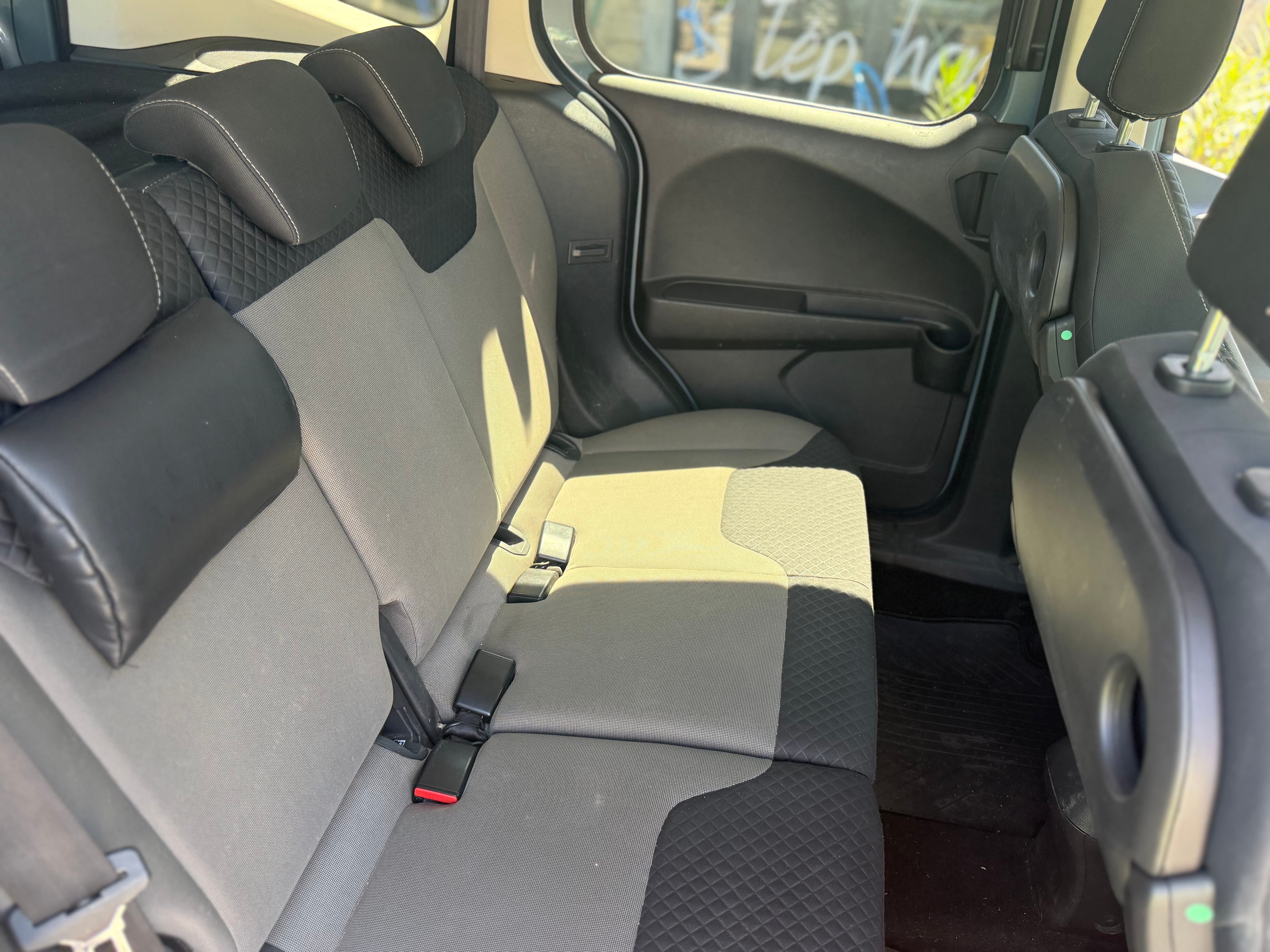 Ford Tourneo Courier avec Audio Bluetooth