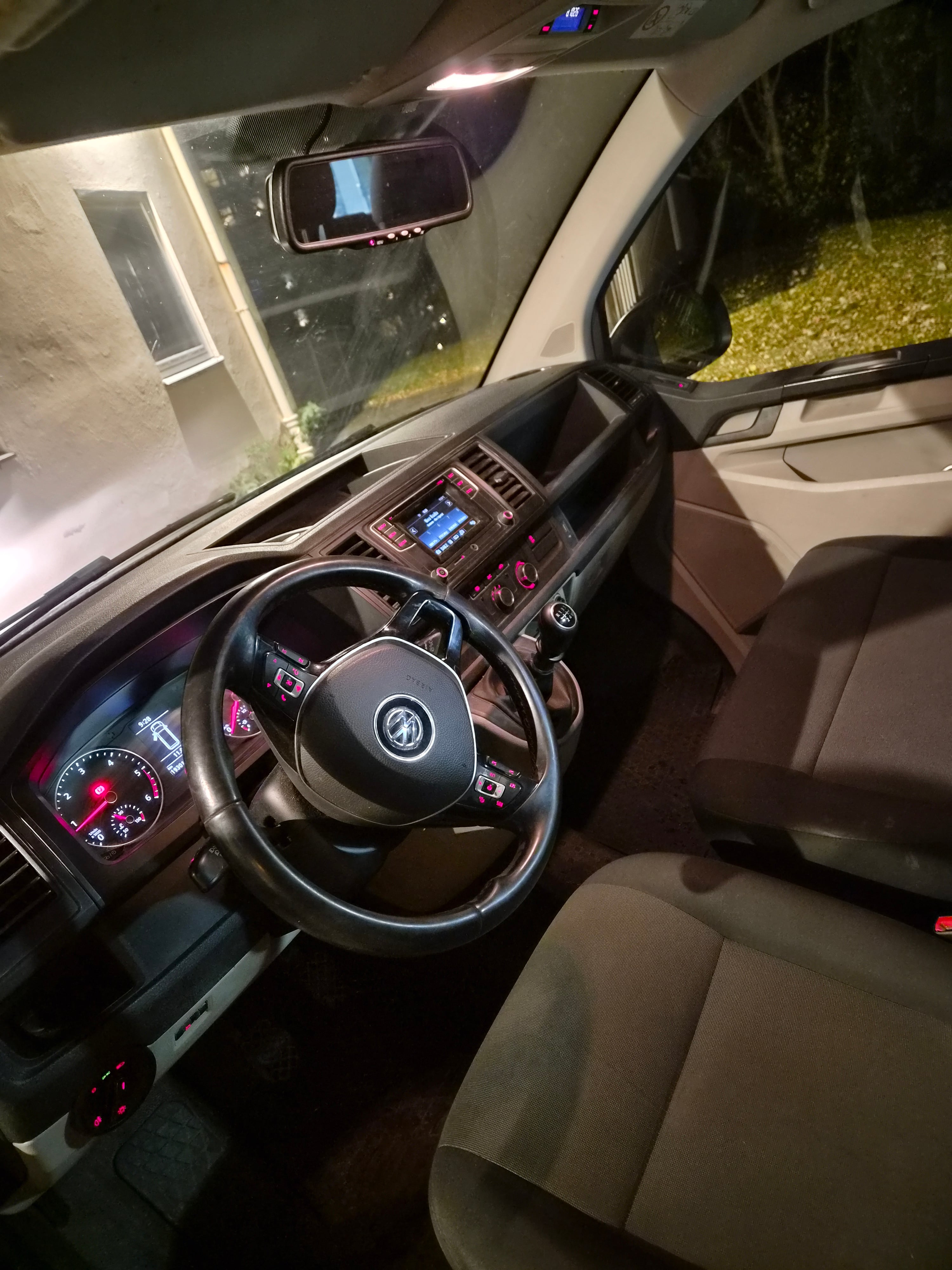 Volkswagen Transporter med Bluetooth audio