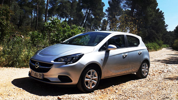 Opel Corsa Color Edition*clim*bluethooth*Parking Rond point du Prado avec Régulateur de vitesse