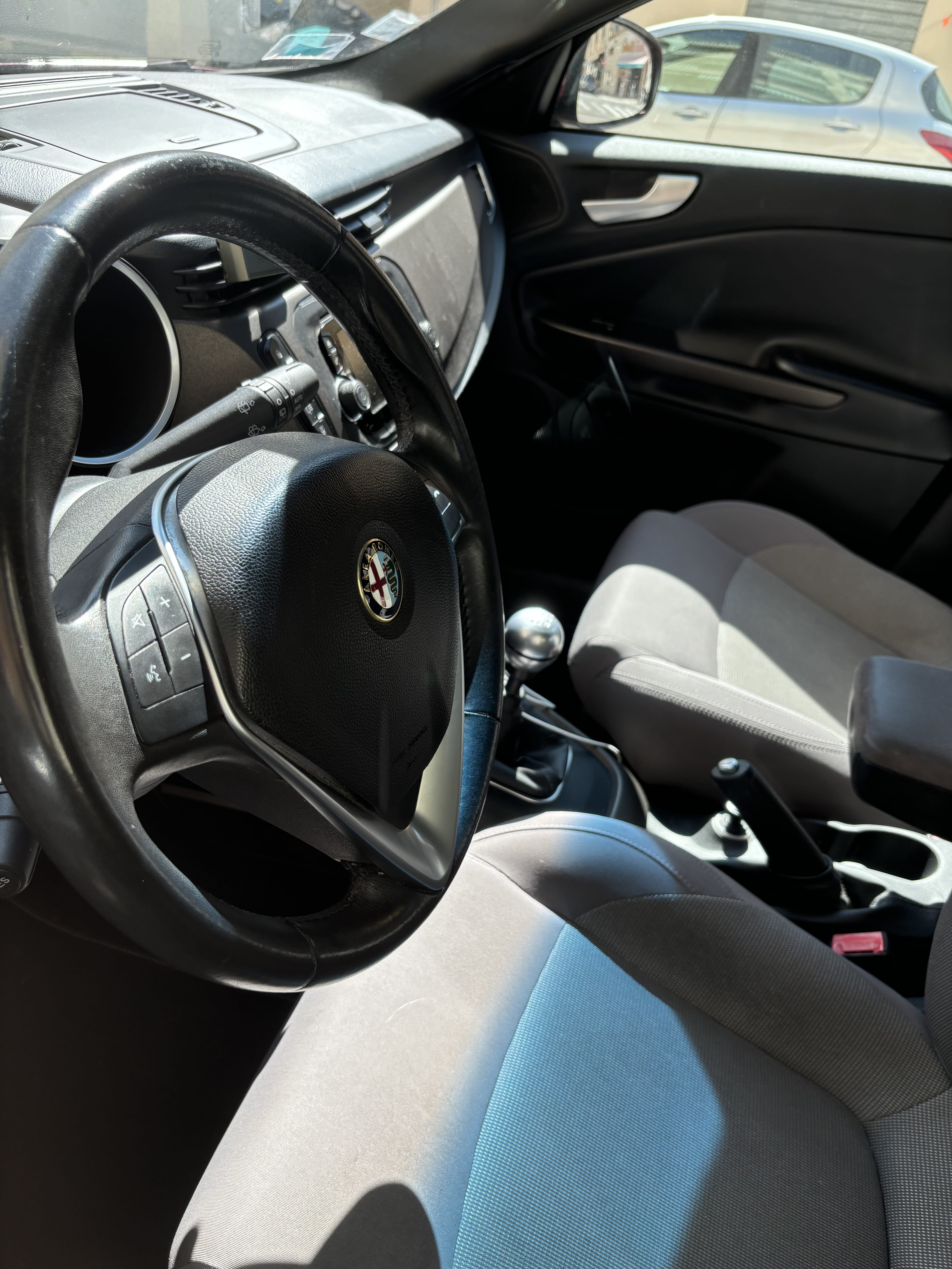 Alfa-Romeo Giulietta 1.4 Tjet avec Régulateur de vitesse