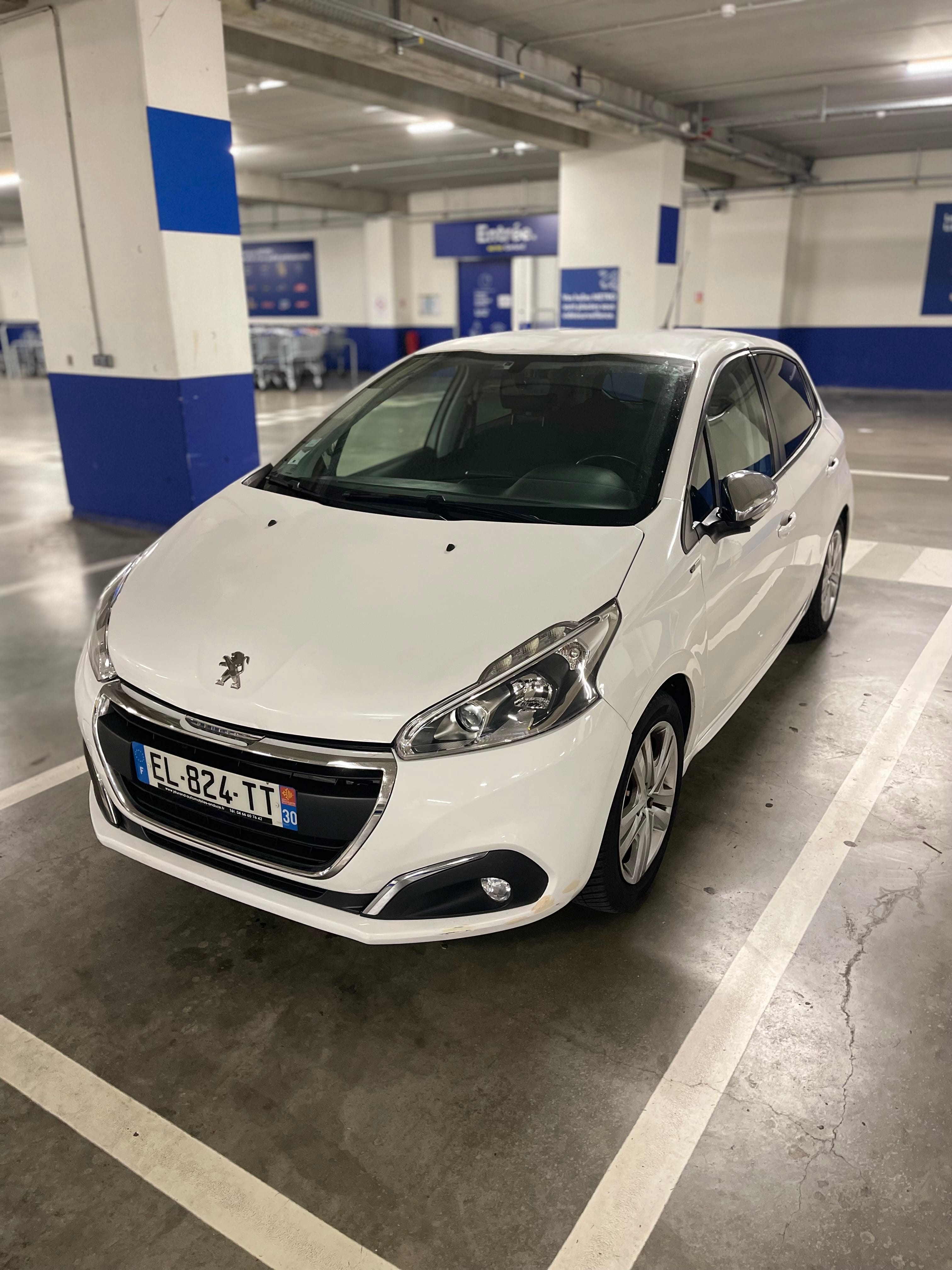 Peugeot 208, 2017, Essence 95