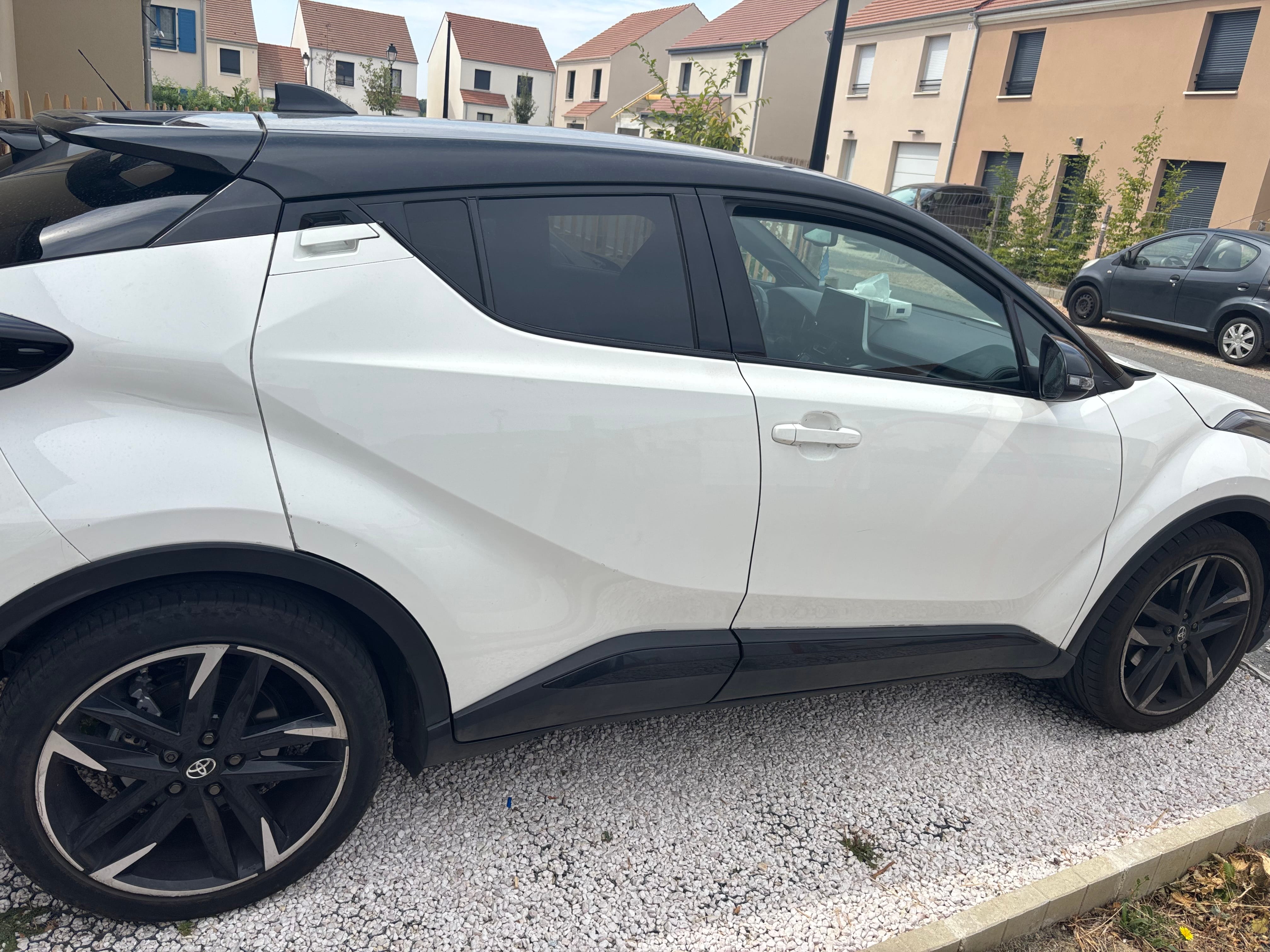 Toyota C-HR Hybrid avec Climatisation