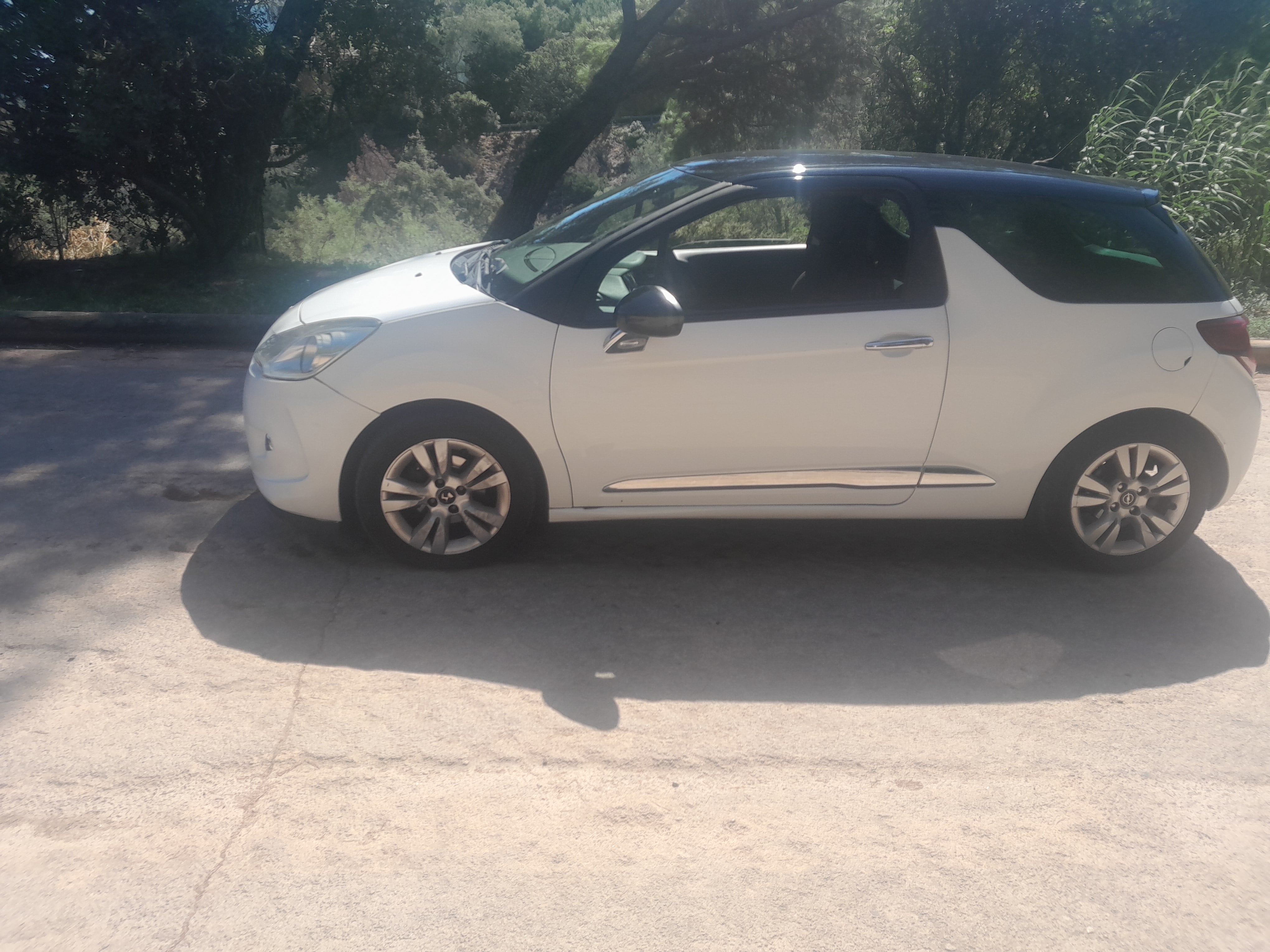 DS 3 1.6 vti 120cv essence avec Climatisation