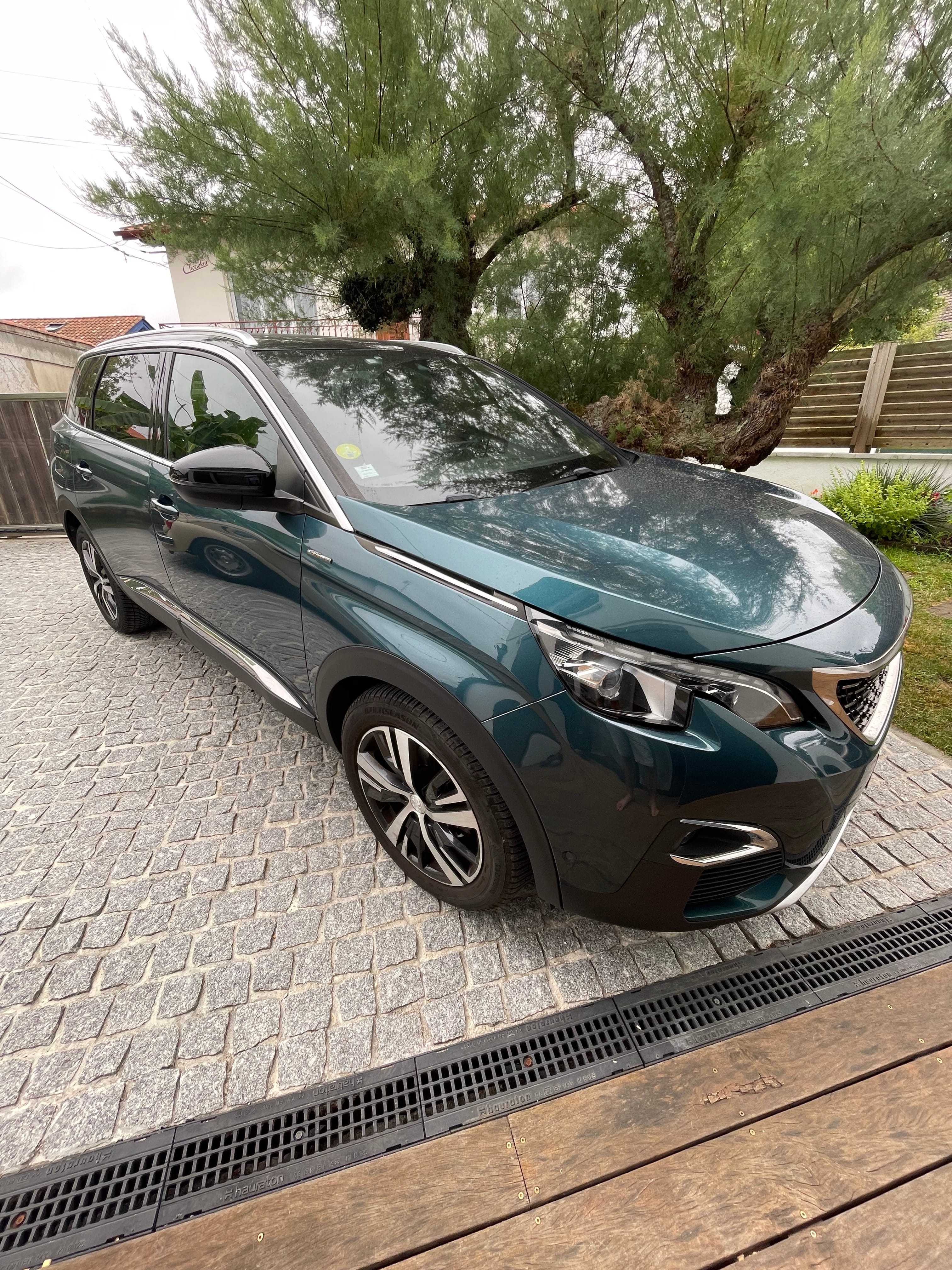 Peugeot 5008, 2020, Diesel, automatique, 7 places