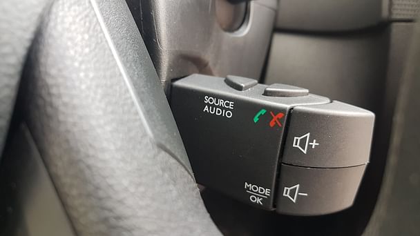 Renault Clio Parking Gare & Clim GPS Tactile avec Porte-vélos