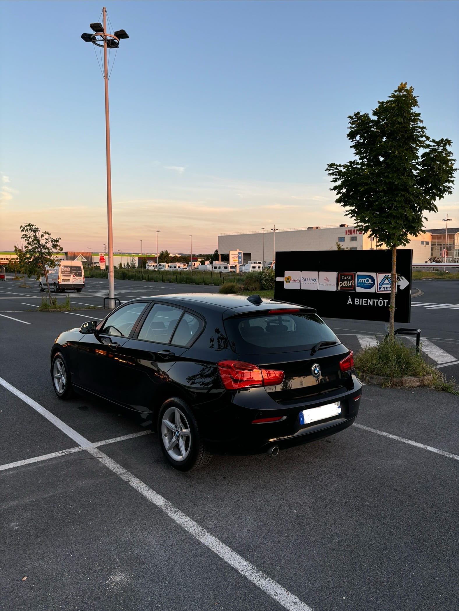 BMW Série 1 avec GPS