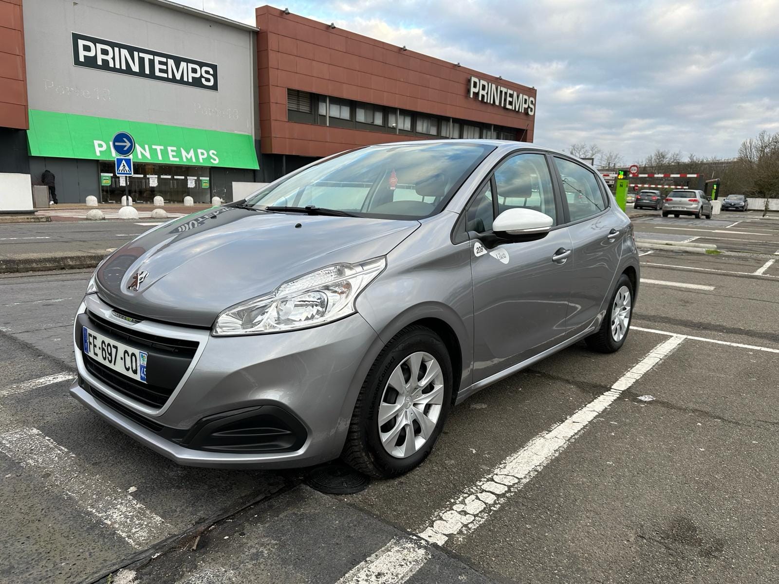 Peugeot 208 Ethanol E85, 2019, Essence 98