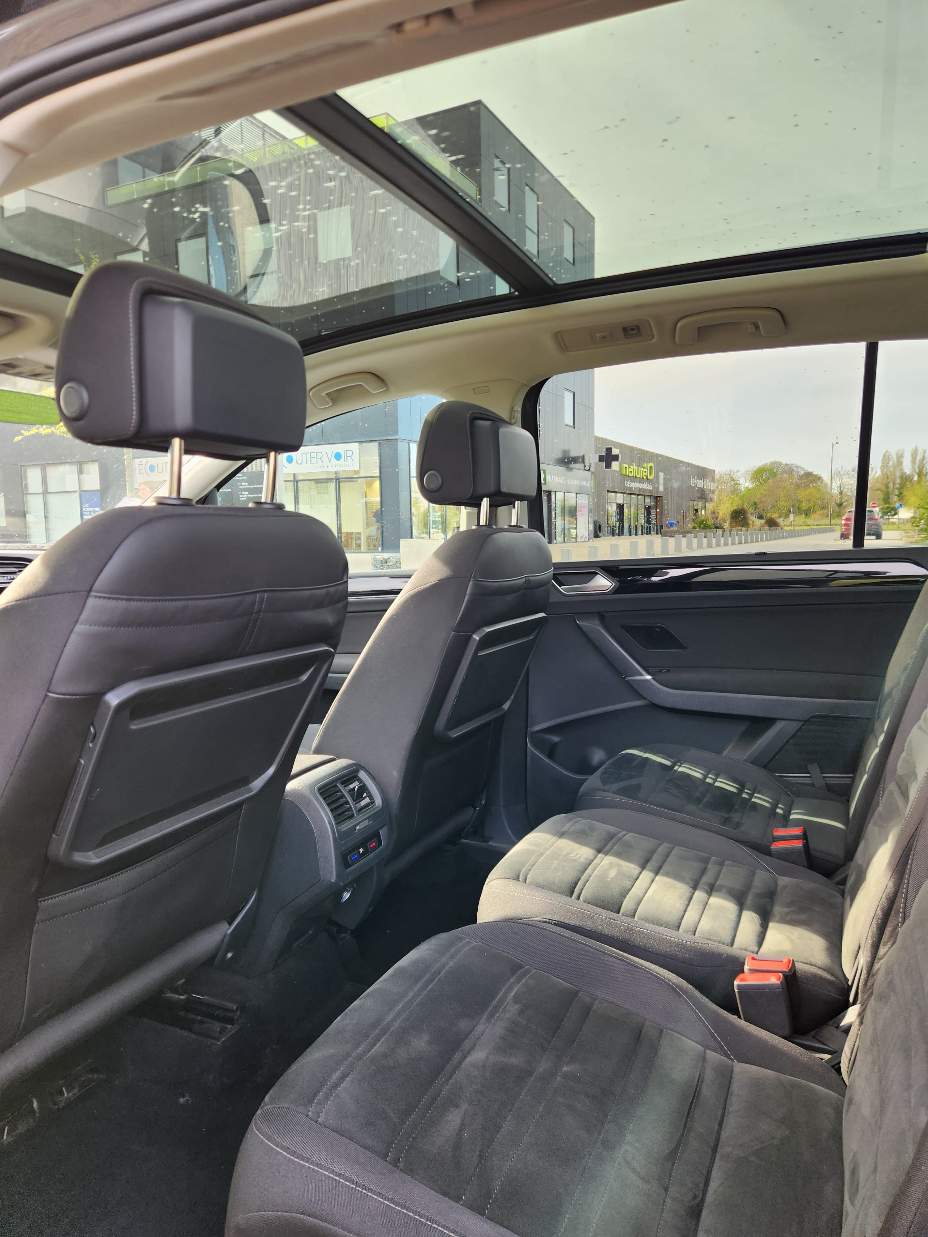 Volkswagen Touran 2.0 tdi 150 Carat dsg7 7pl avec Siège bébé