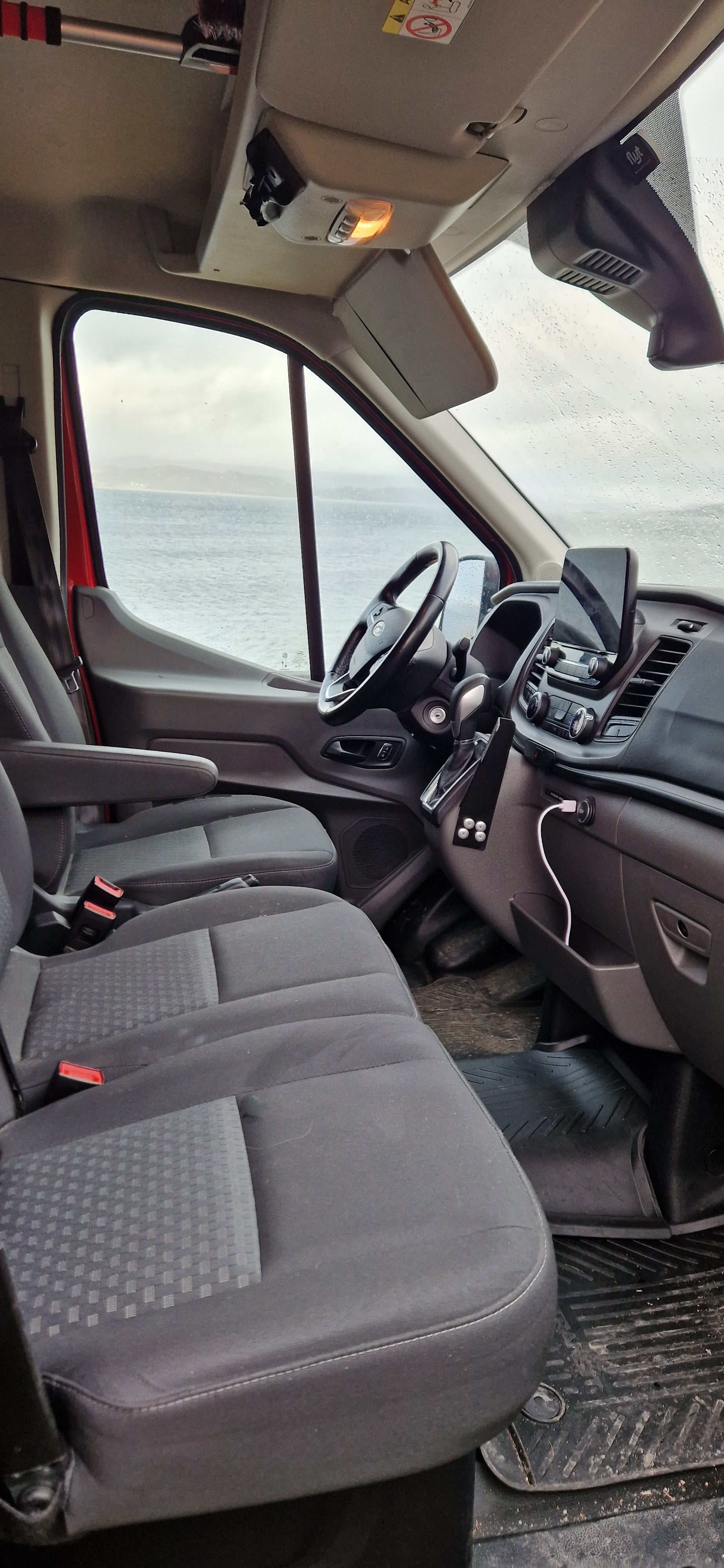 Ford Transit Cargo Van med Aircondition