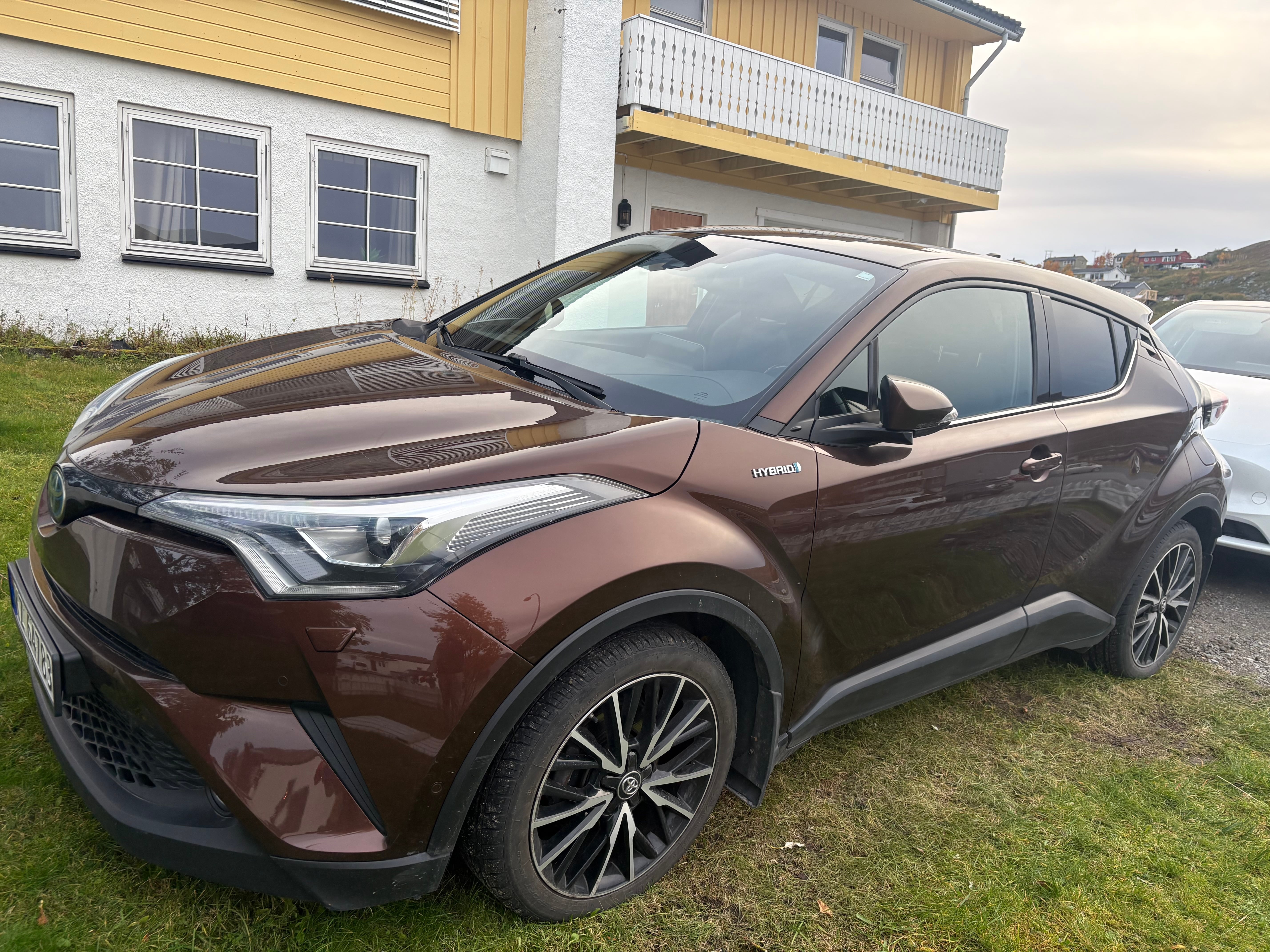 Toyota C-HR Hybrid med Vinterdekk