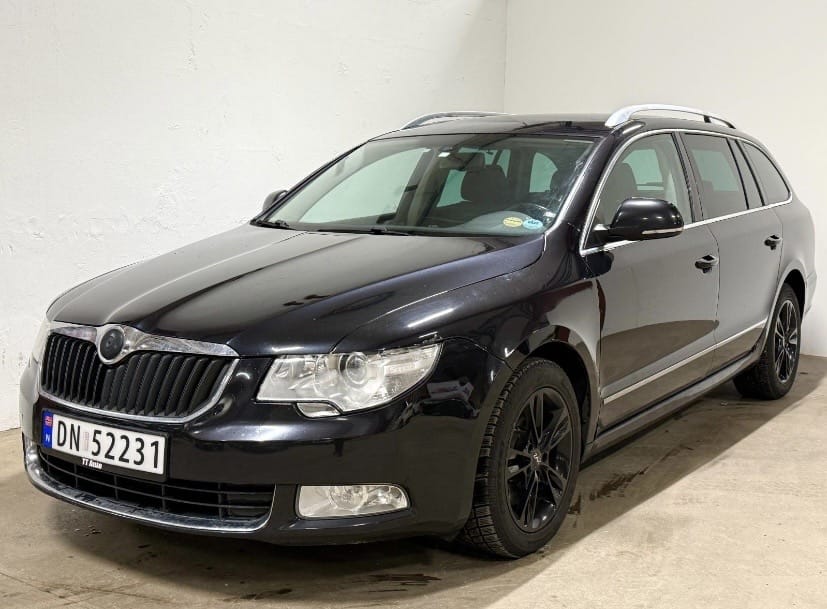 Skoda Superb, 2012, Blyfri 95