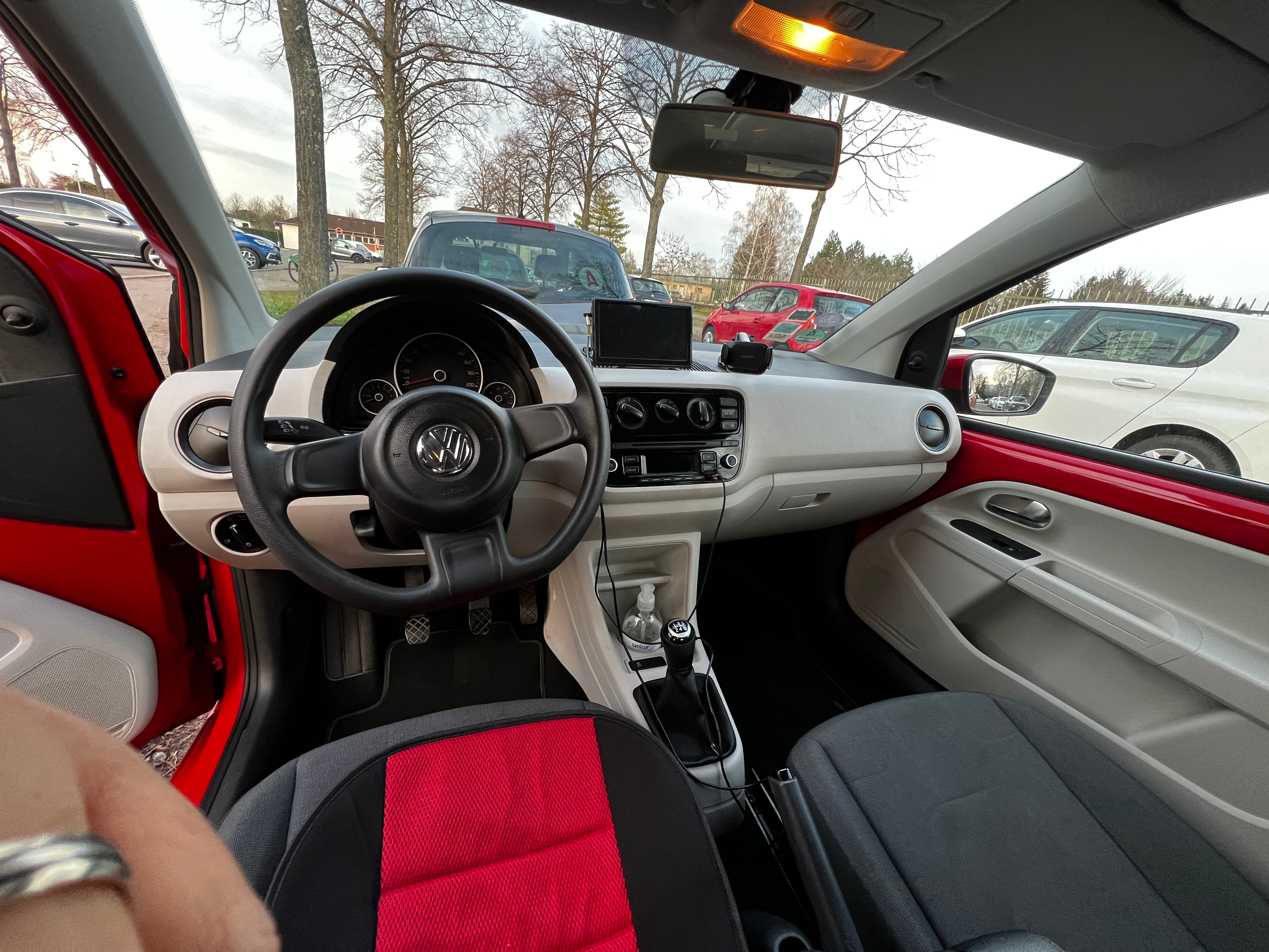 Volkswagen Up! avec Apple CarPlay