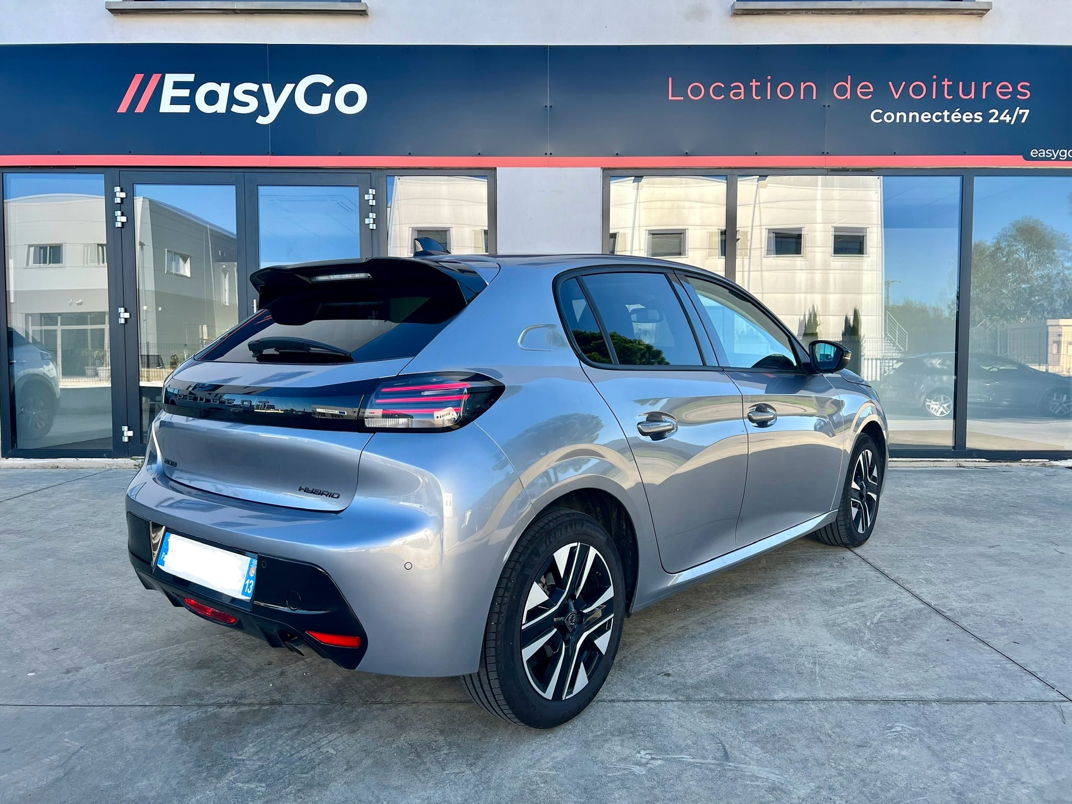 Peugeot 208 #870 avec GPS