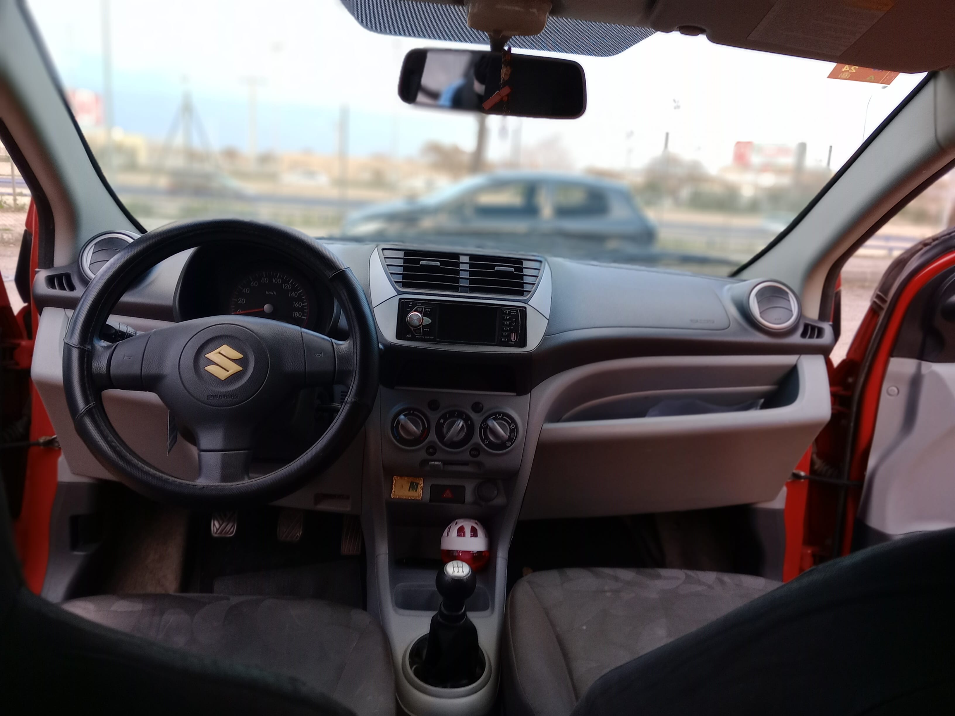 Suzuki Alto mit Bluetooth-Audio