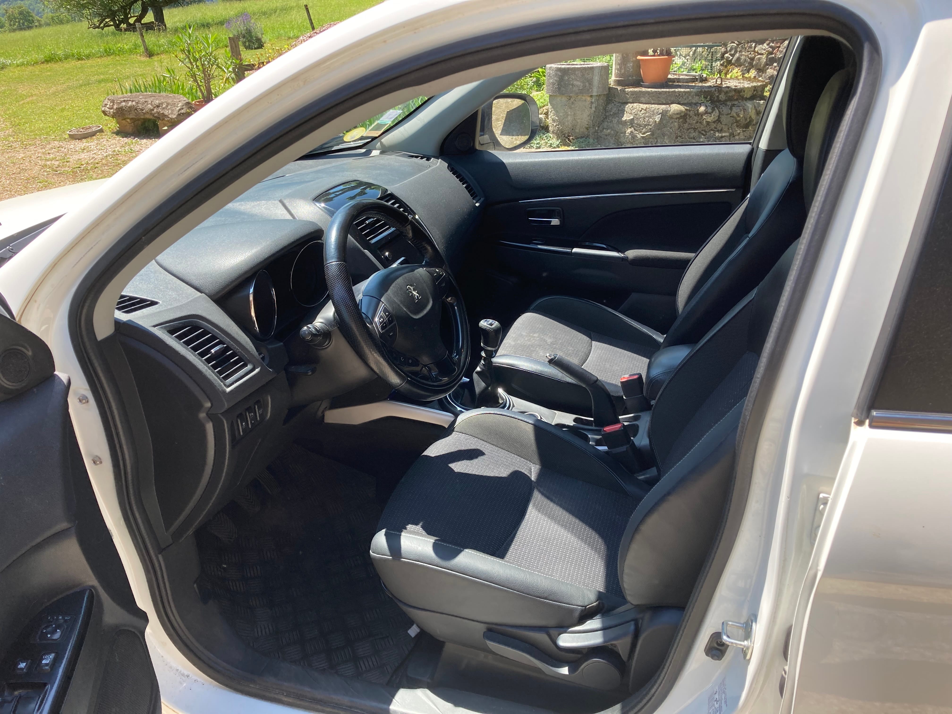 Peugeot 4008 avec Audio Bluetooth