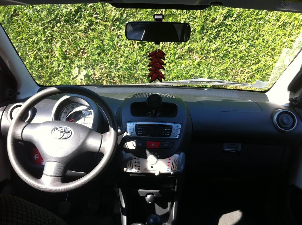 Toyota Aygo DYNAMIC avec Siège bébé