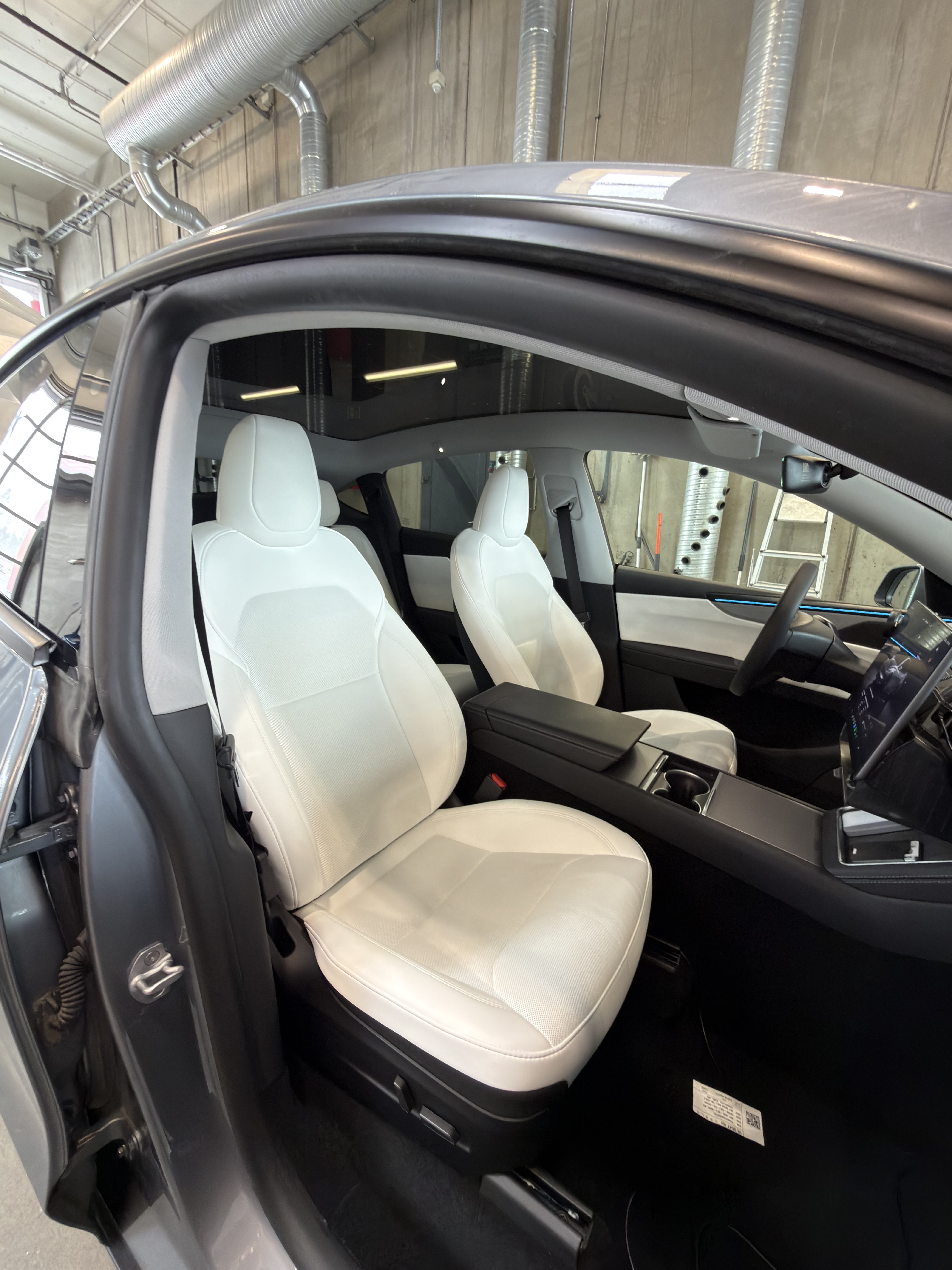Tesla Model Y Long Range met Achteruitrijcamera