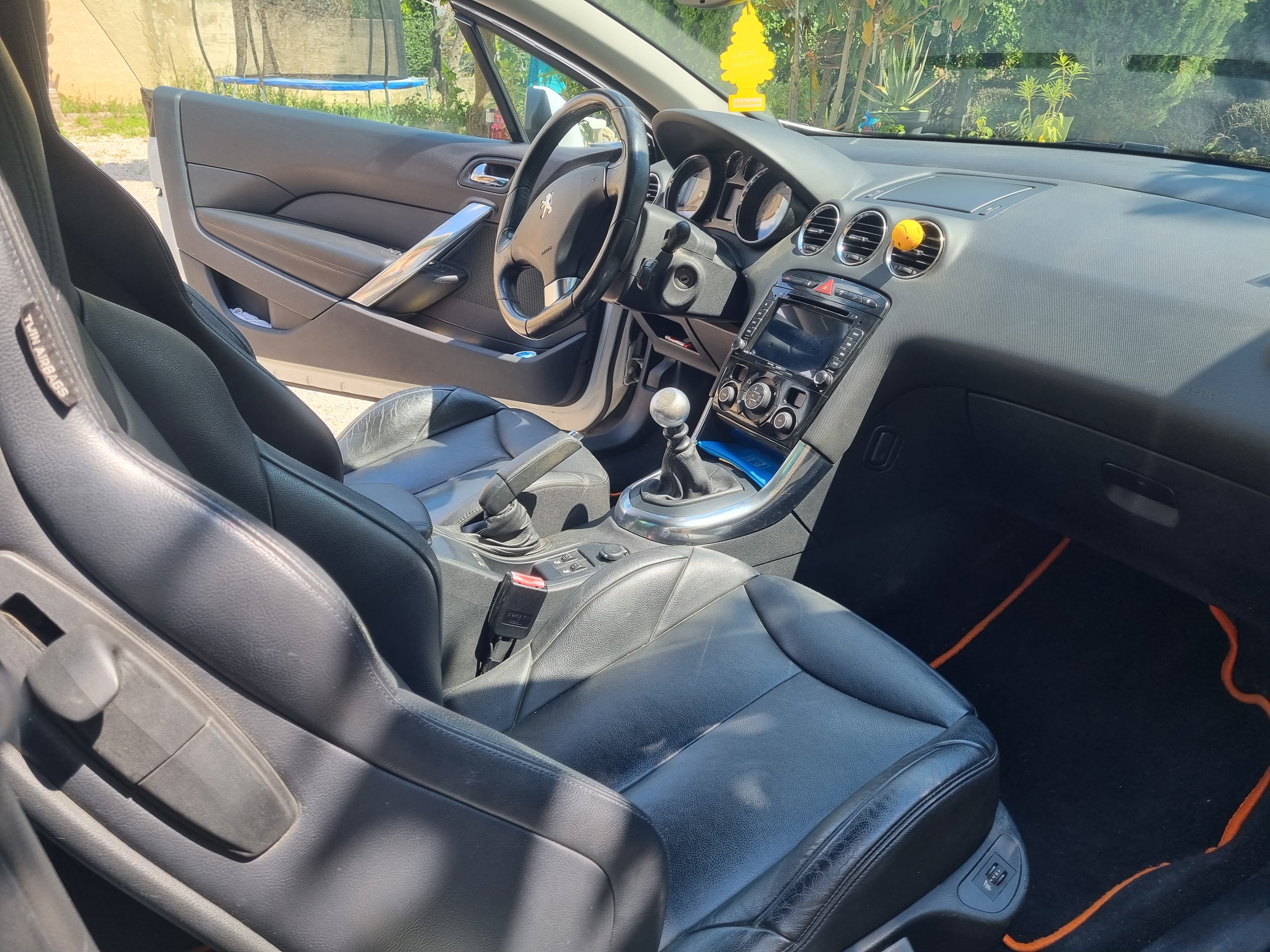 Peugeot 308 CC avec GPS