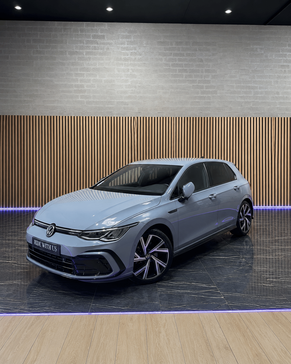 Volkswagen Golf, 2020, Essence 95 / Électrique (hybride), automatique