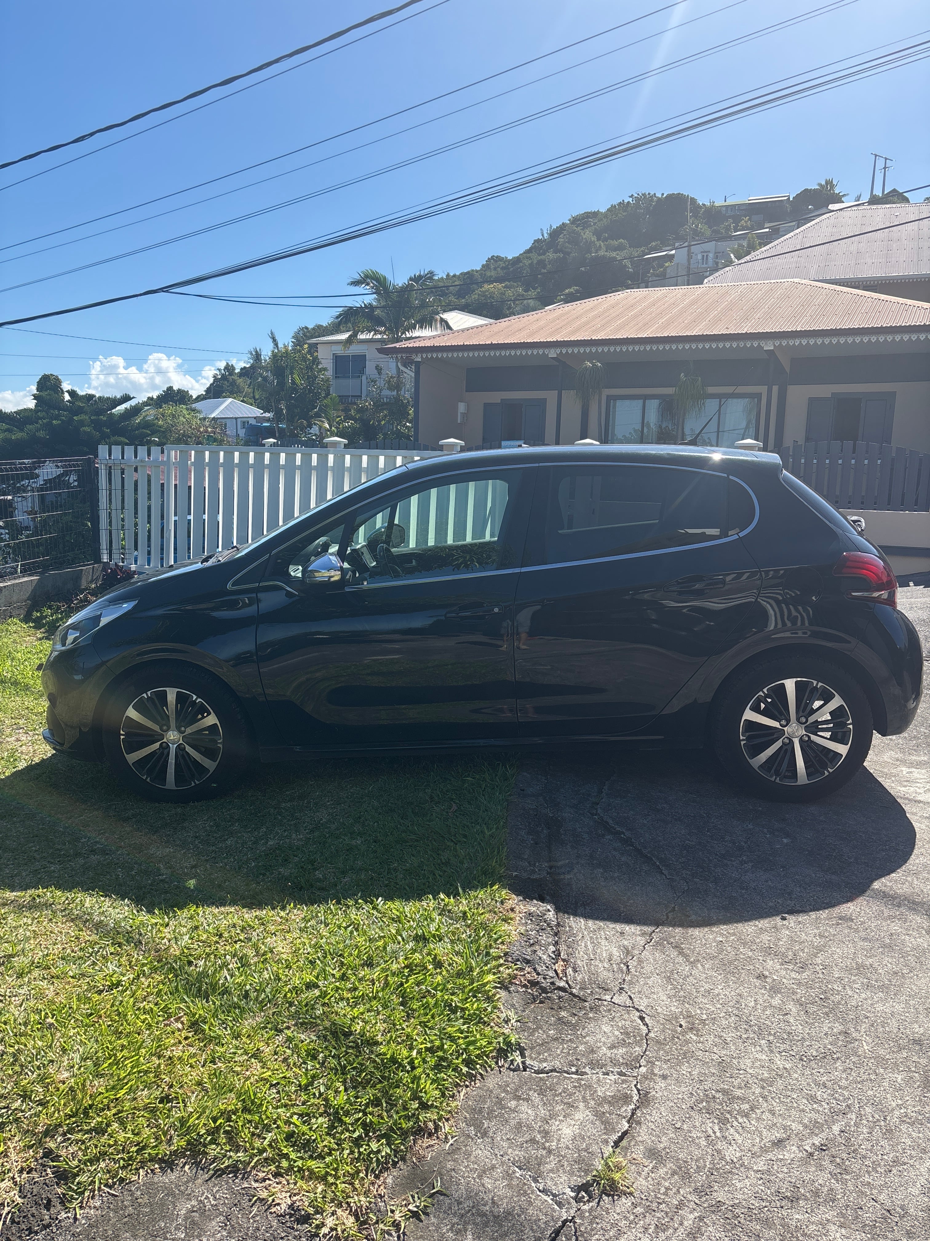 Peugeot 208 avec Climatisation