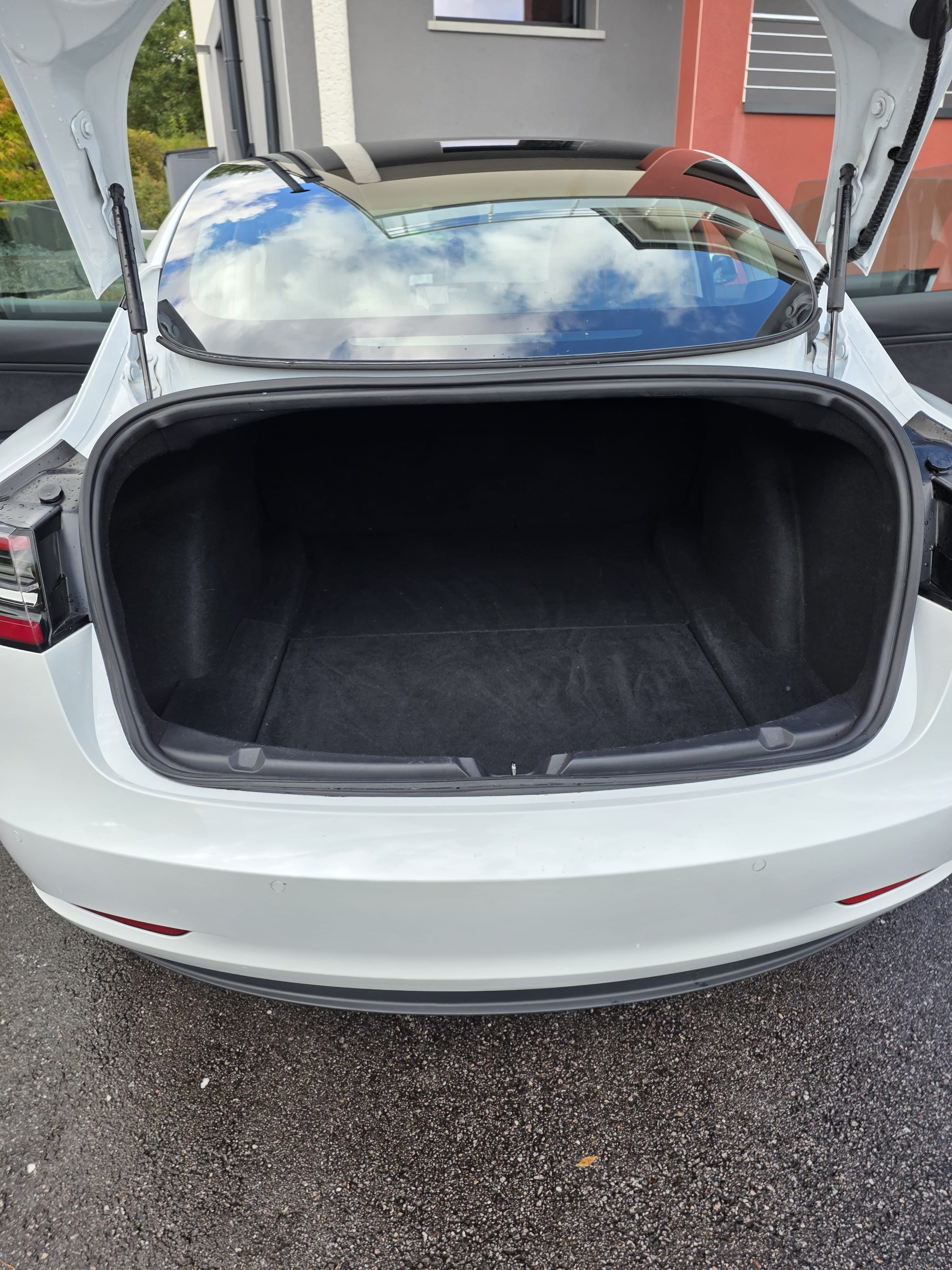 Tesla Model 3 Long Range avec Android Auto