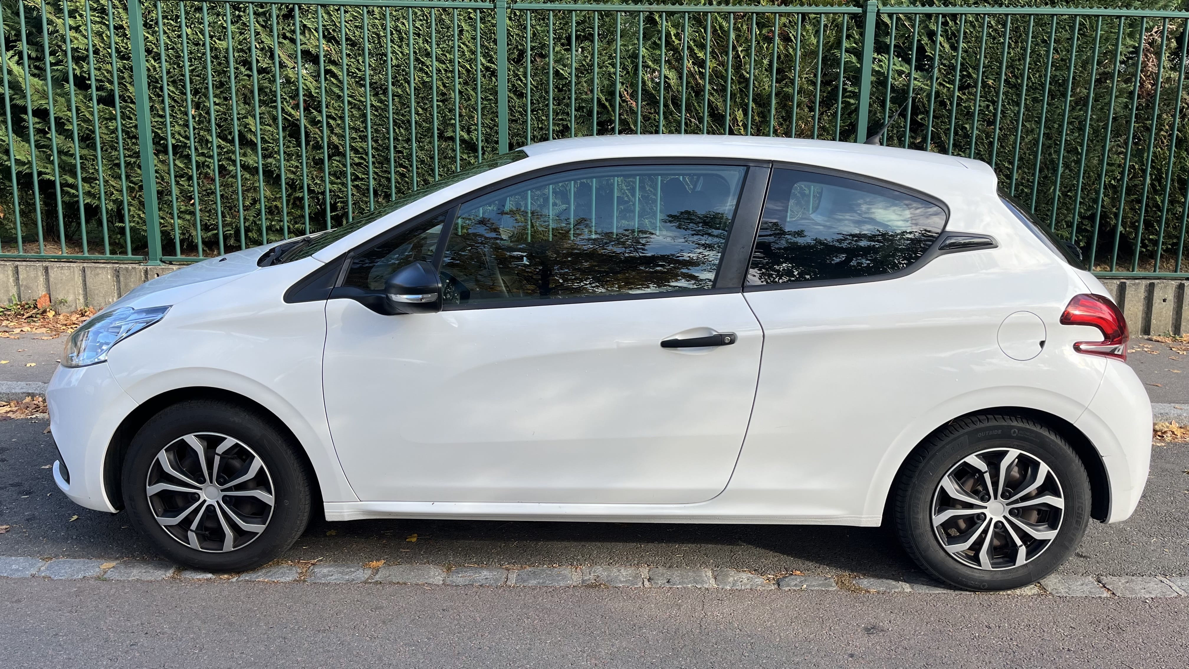 Peugeot 208 avec Régulateur de vitesse
