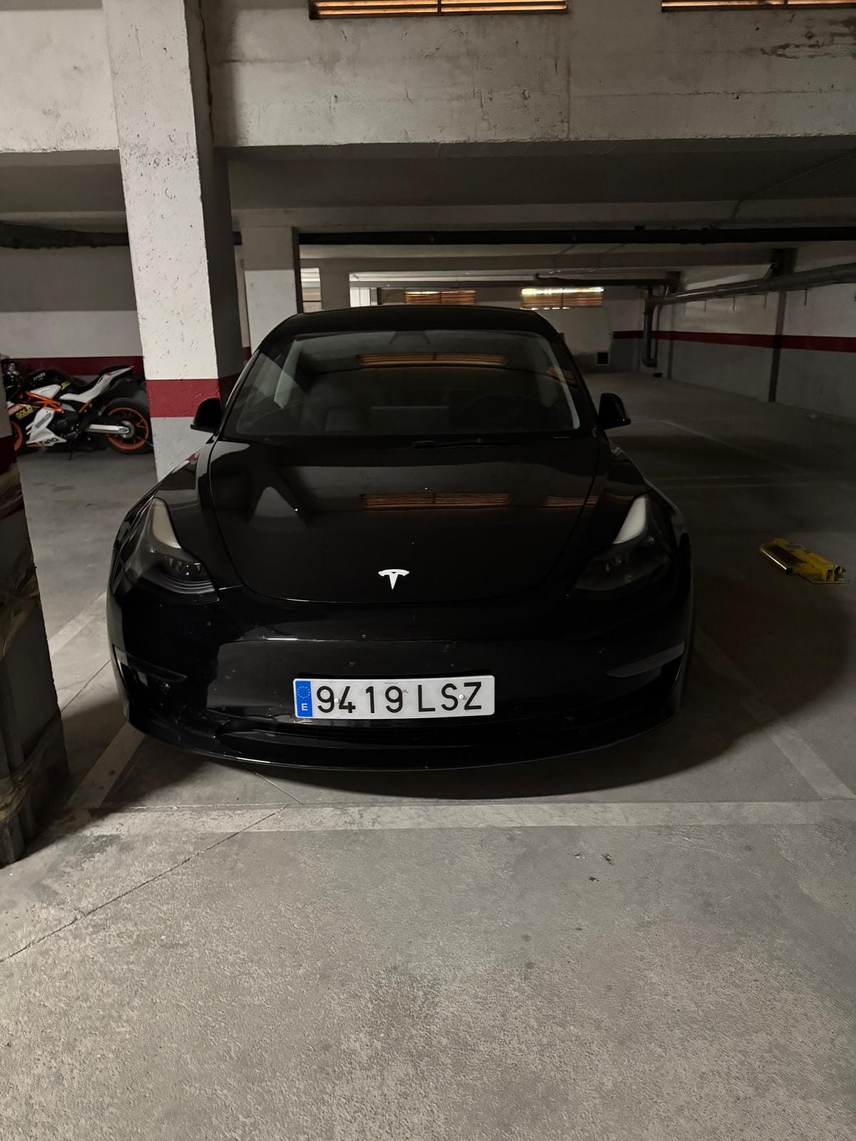 Tesla Model 3 Long Range - Gran autonomía - Autopilot mejorado con Silla infantil