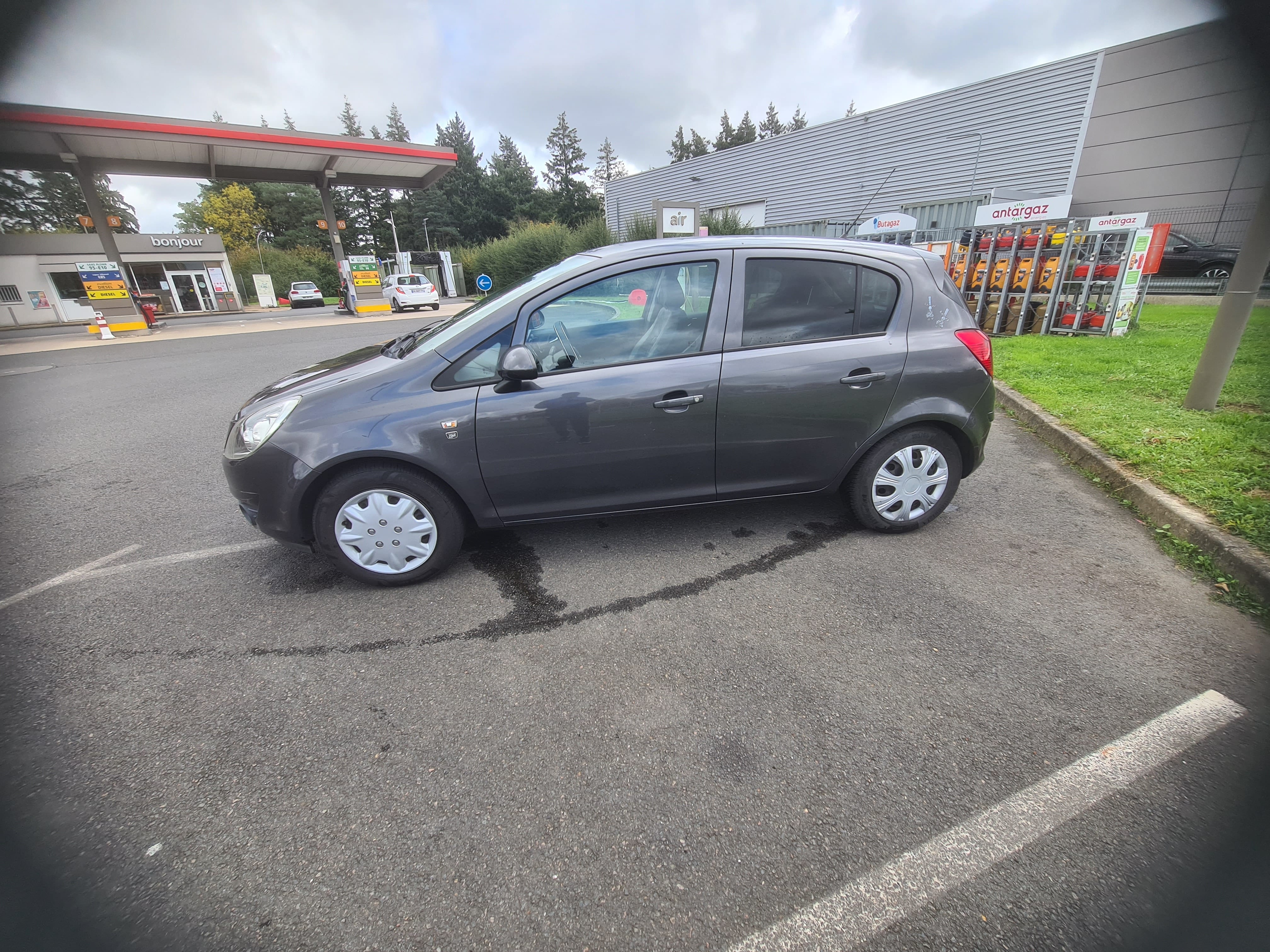 Opel Corsa avec Apple CarPlay