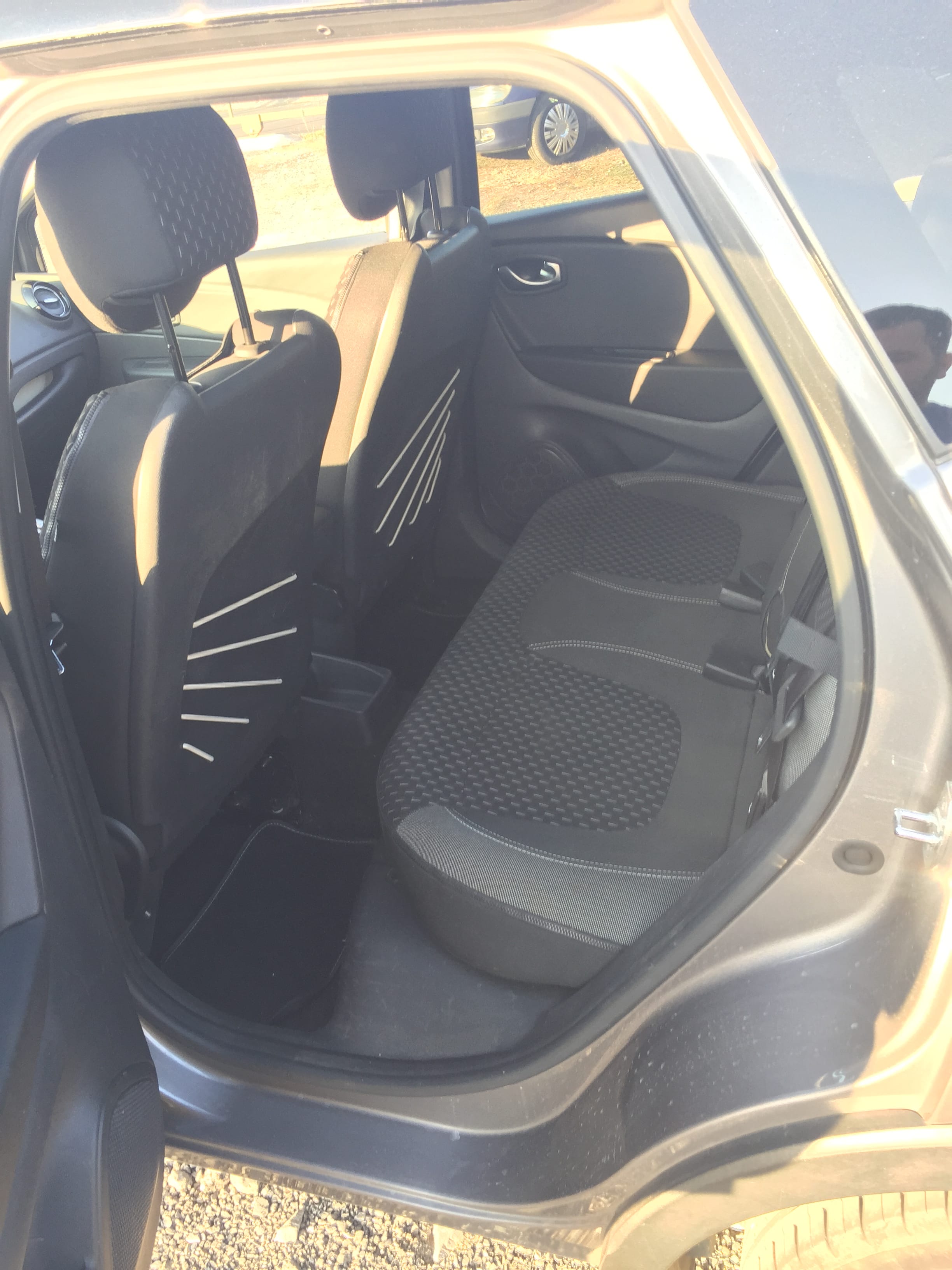Renault Captur Ess 130CV *25016* FJ303WJ avec Régulateur de vitesse