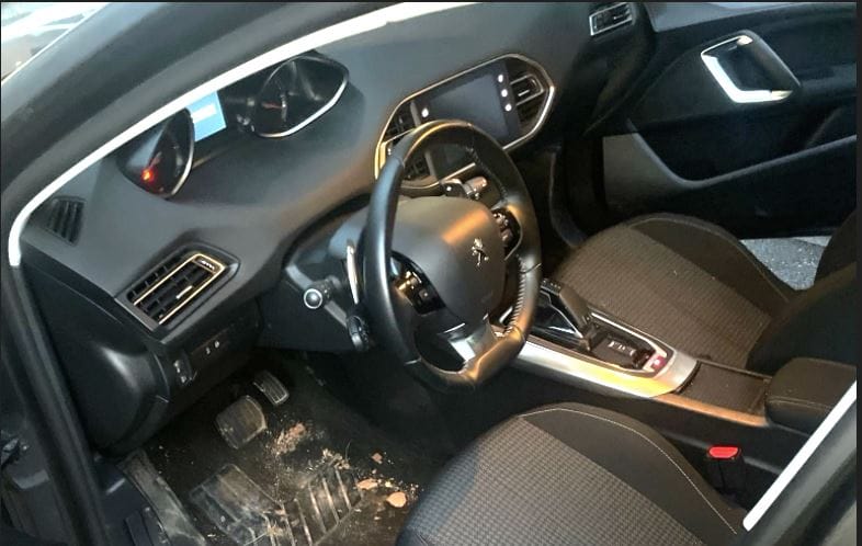 Peugeot 308 avec GPS