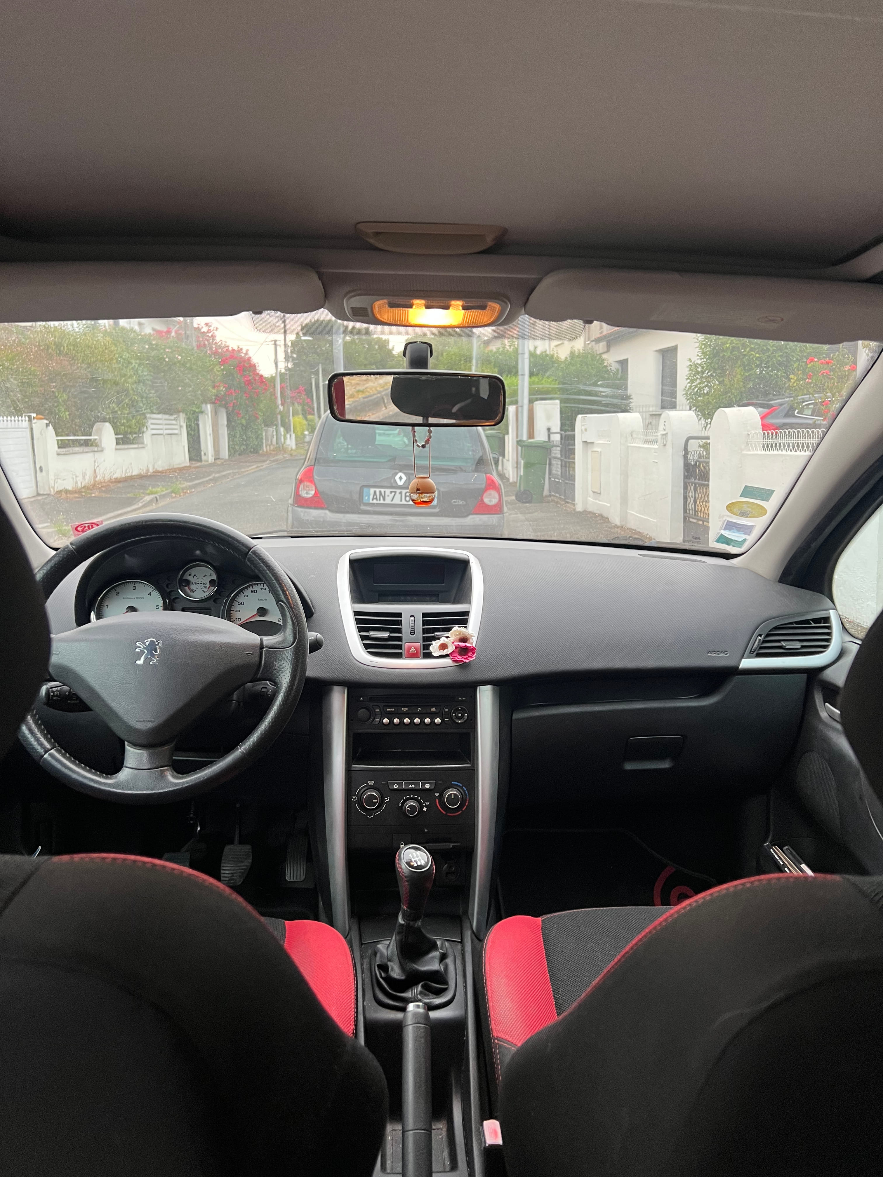Peugeot 207 avec Audio Bluetooth