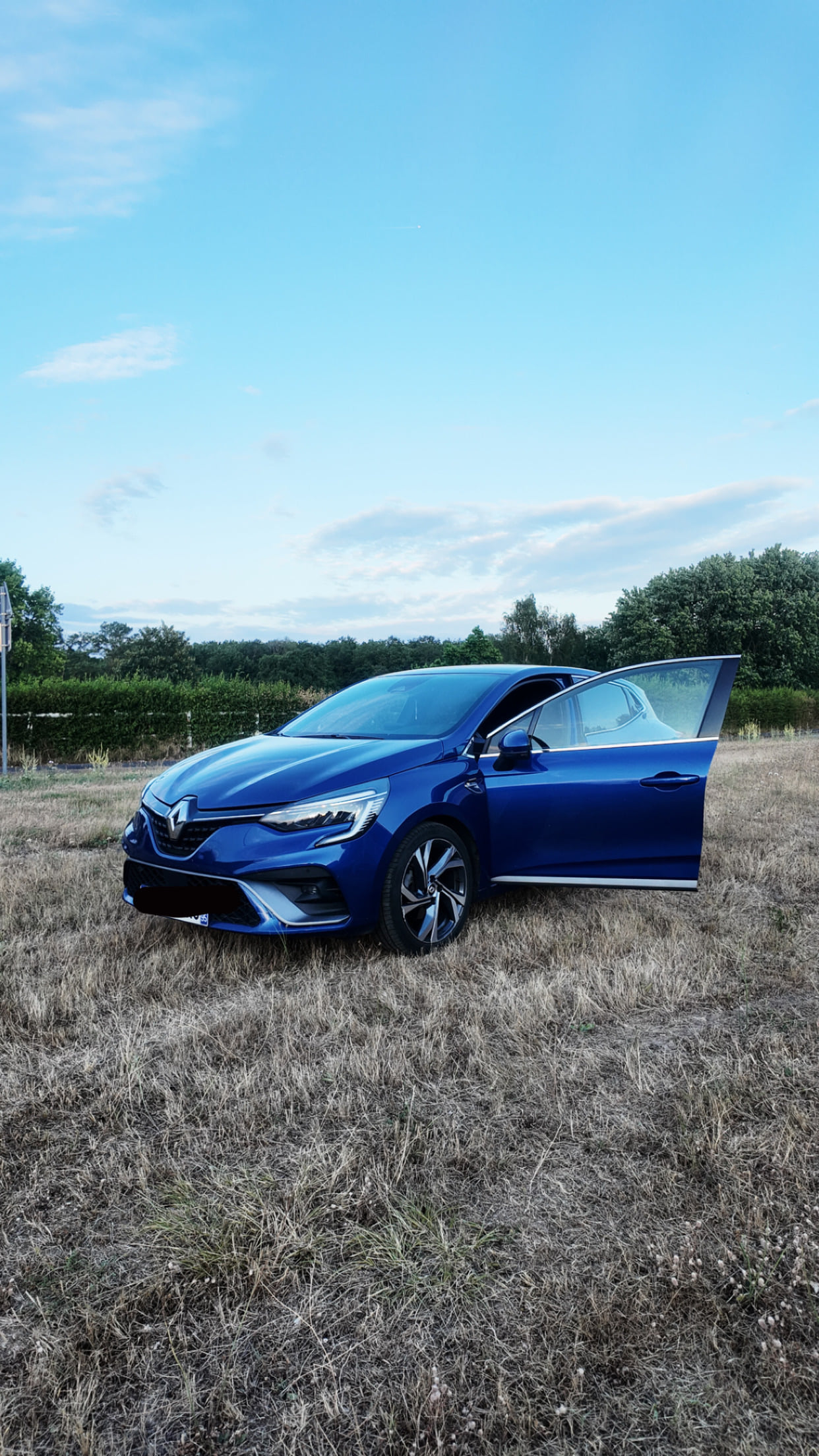 Renault Clio RS Line, 2022, Essence 95 / Électrique (hybride), automatique