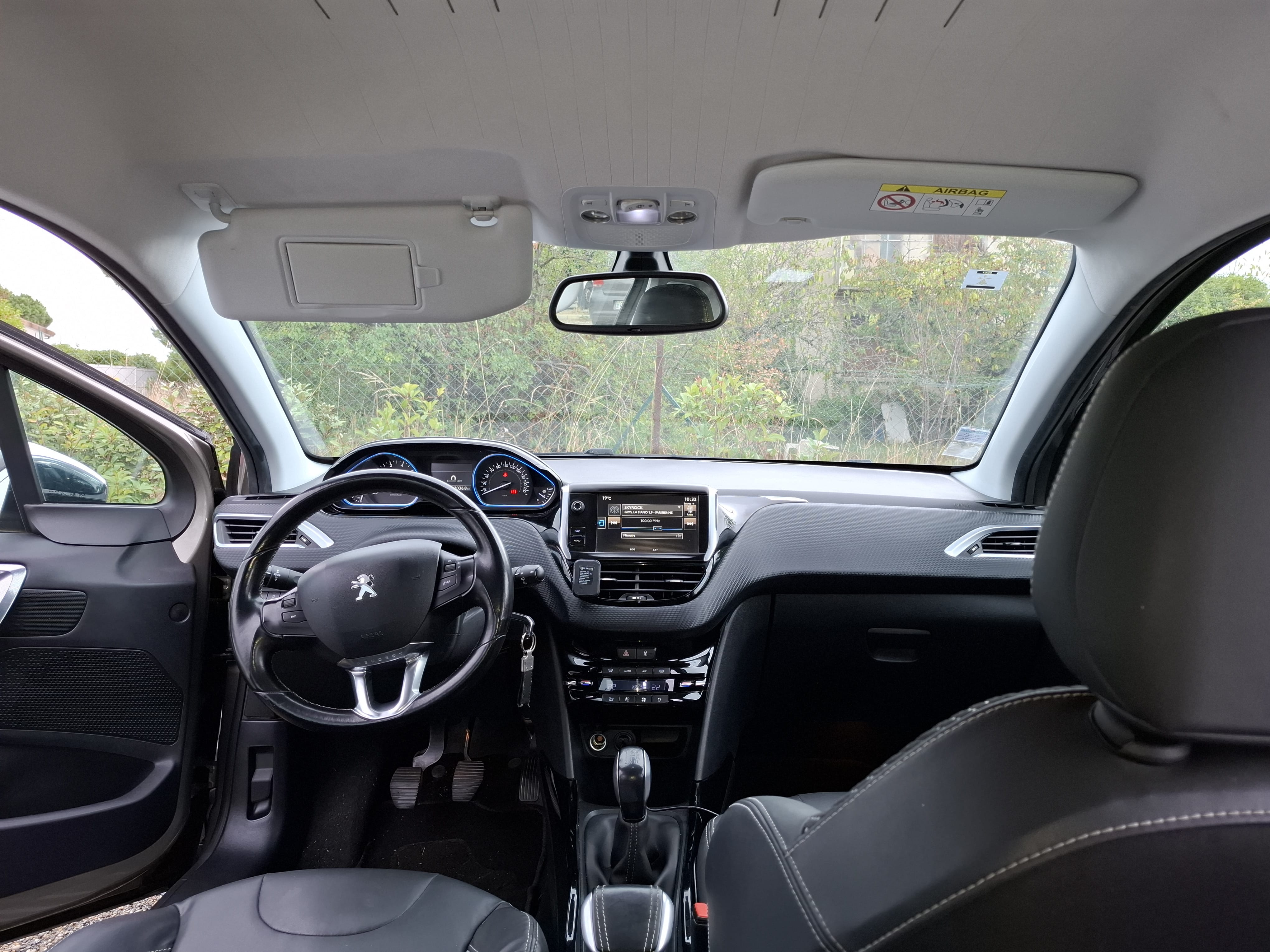 Peugeot 2008 avec GPS