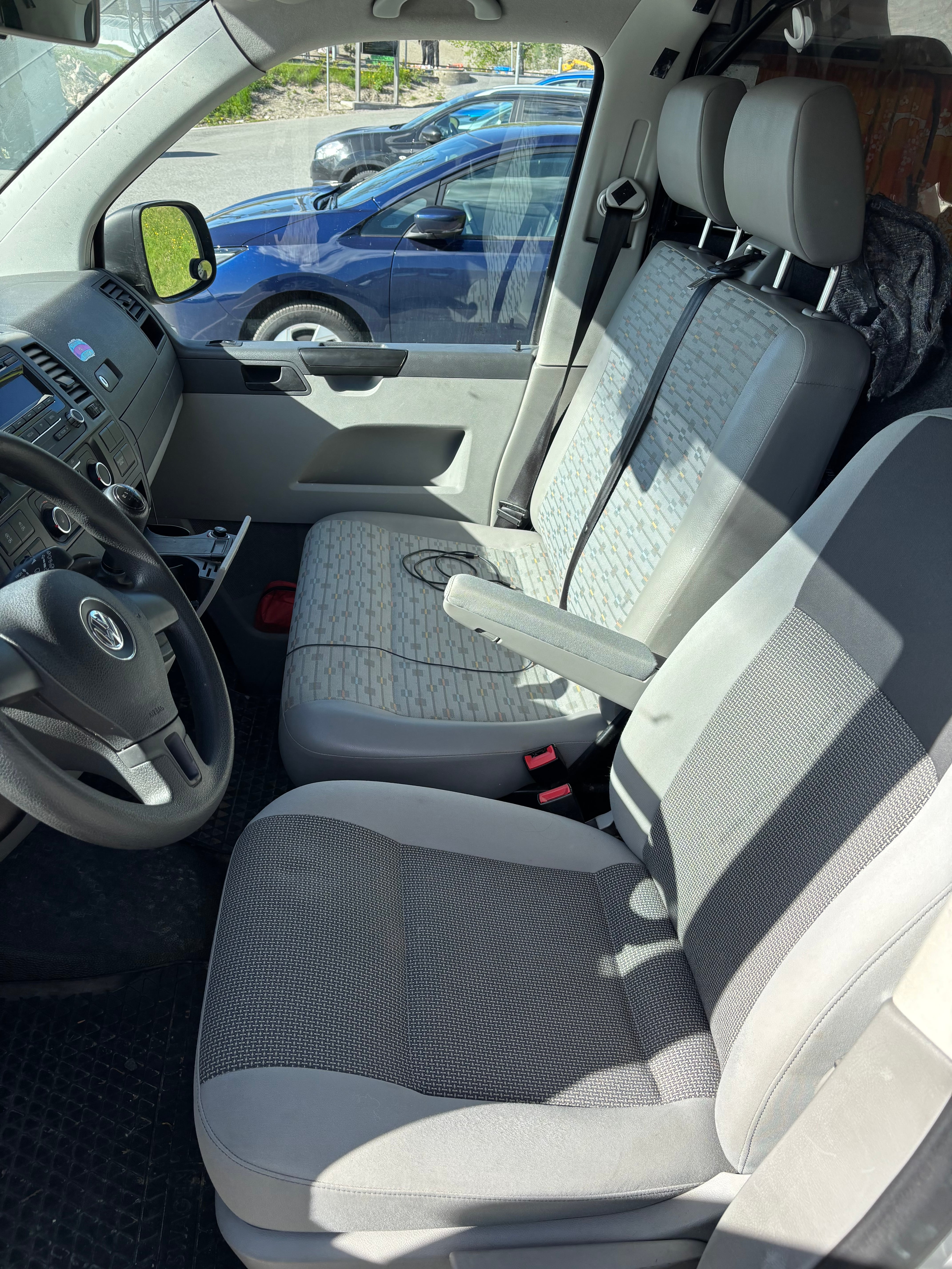 Volkswagen Transporter Camper med Babysete