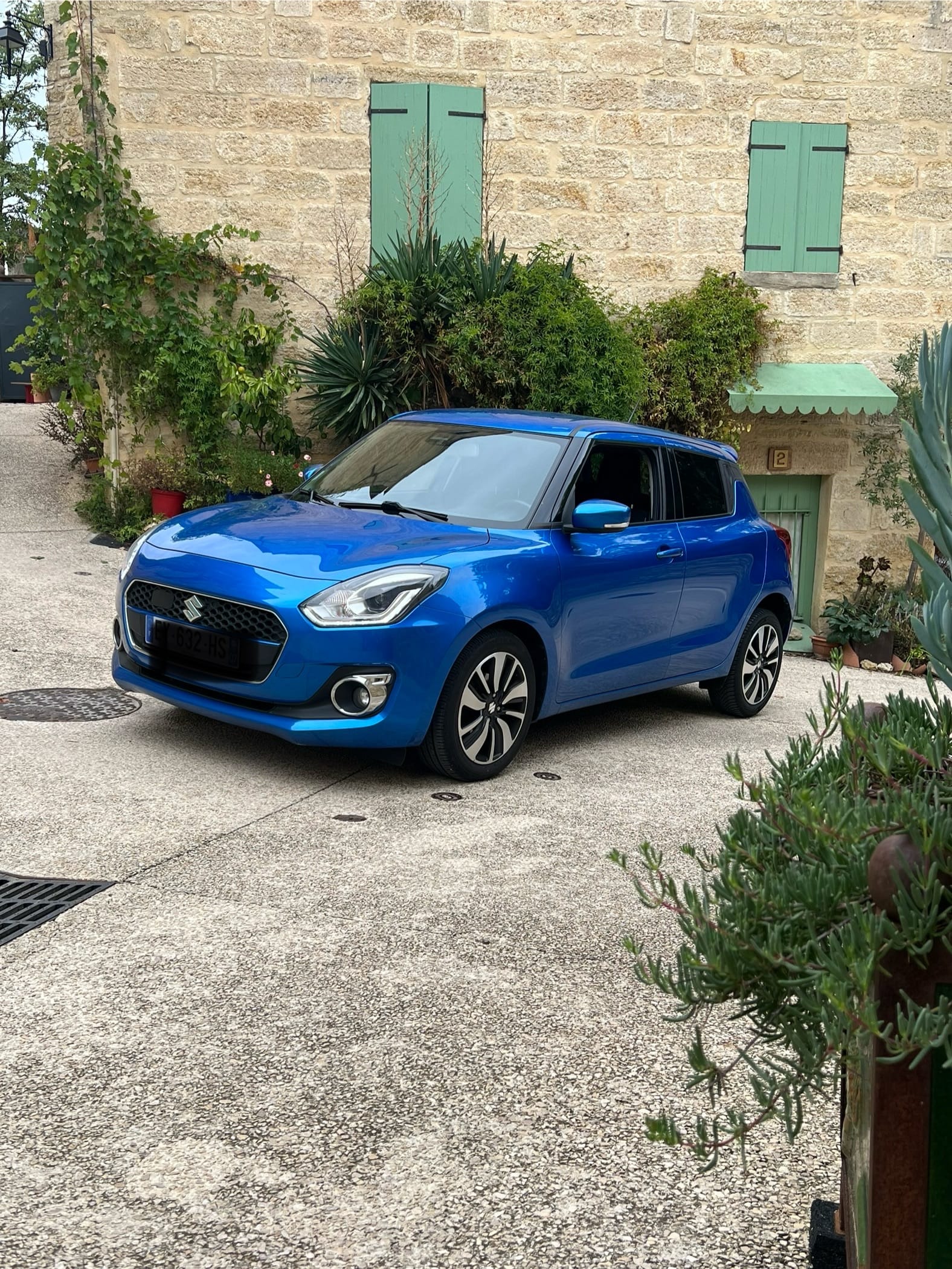 Suzuki Swift, 2018, Essence 95 / Électrique (hybride)