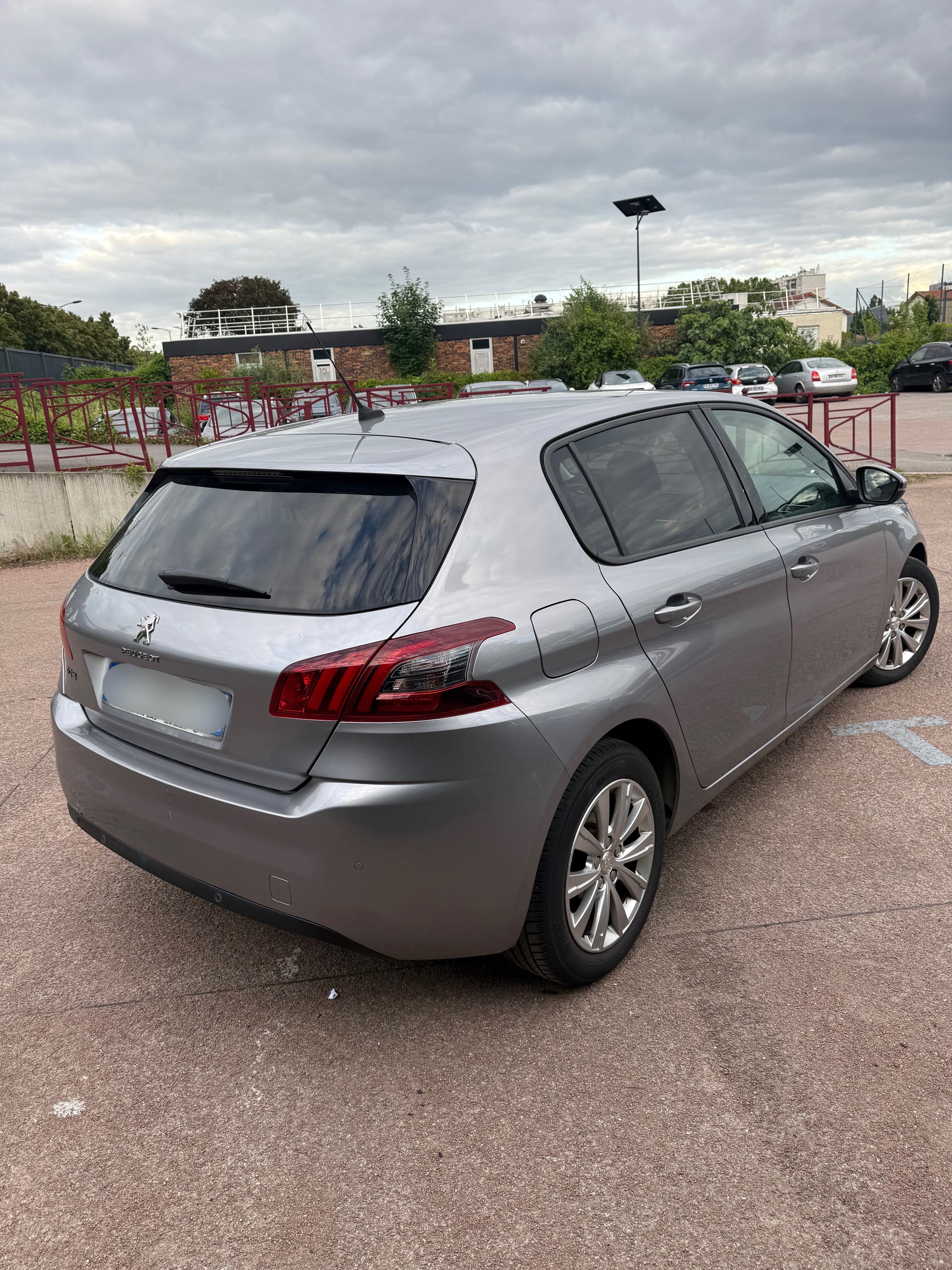 Peugeot 308 avec Climatisation