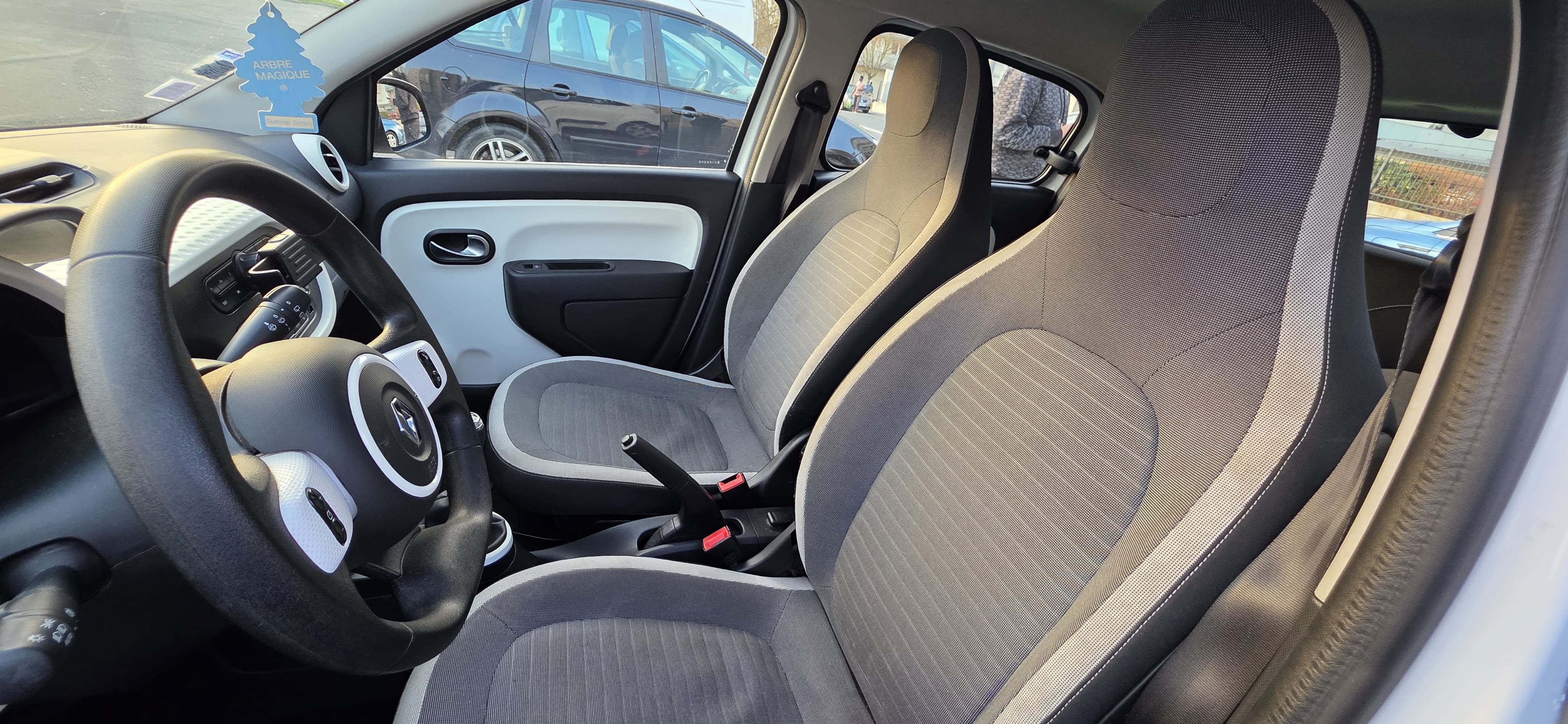 Renault Twingo III 1.0 SCE