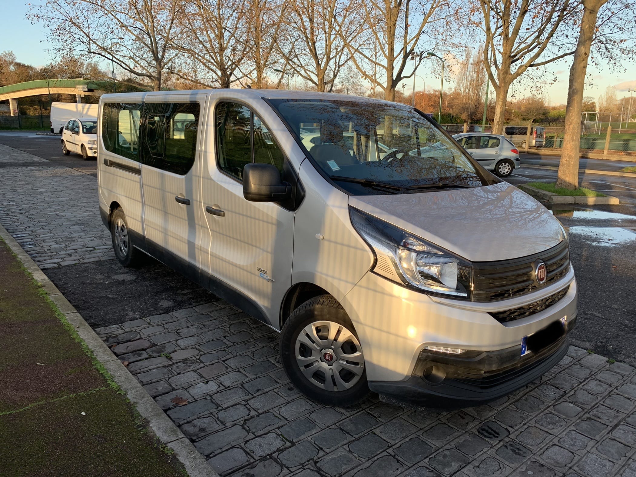 Fiat Talento Combi extra long 9 pl avec Audio Bluetooth