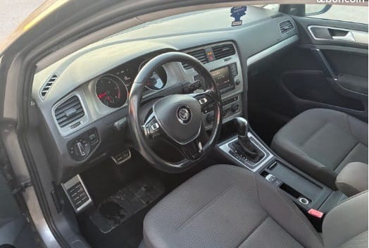 Volkswagen Golf avec Régulateur de vitesse