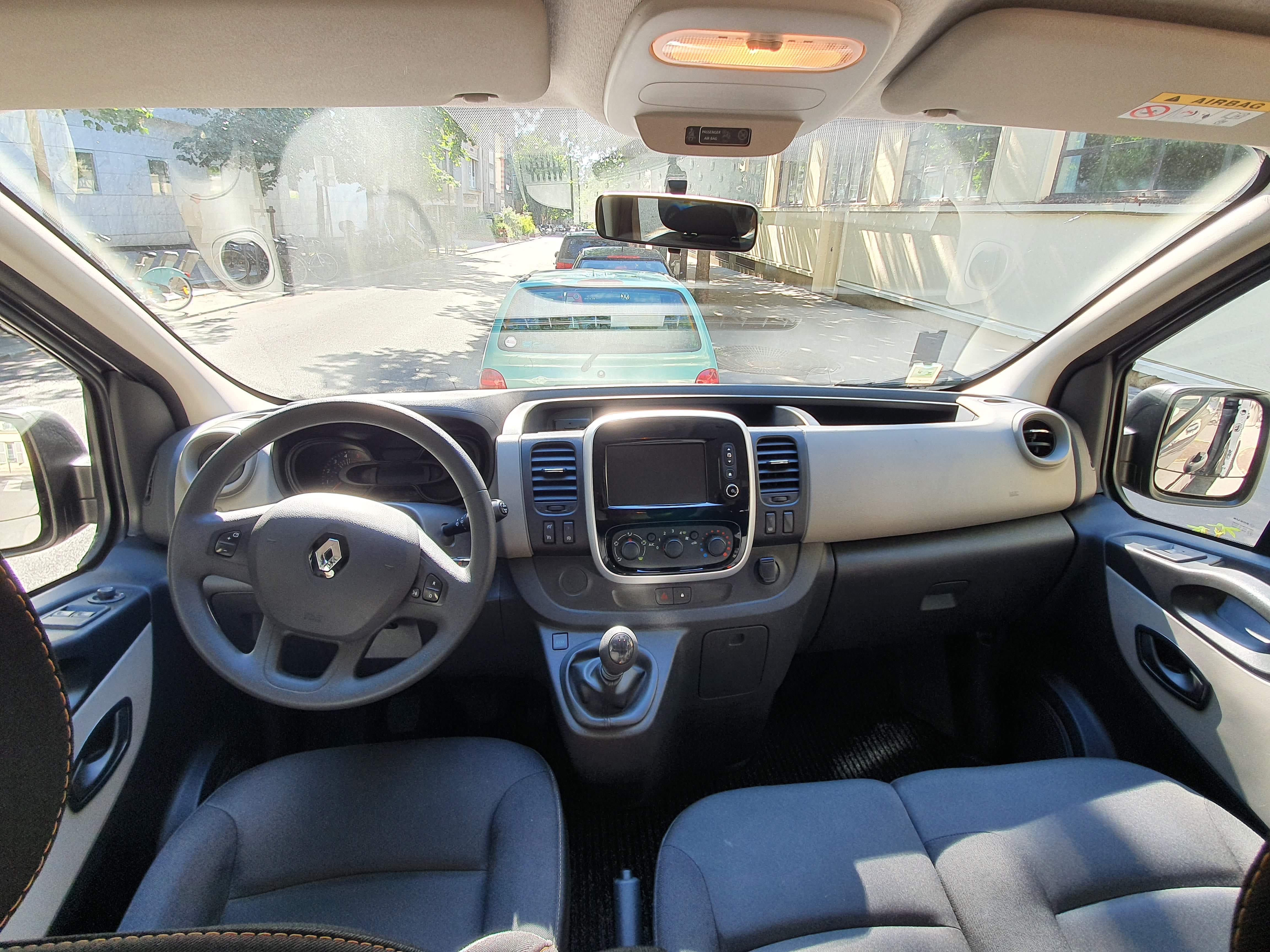 Renault Trafic Passenger avec Régulateur de vitesse