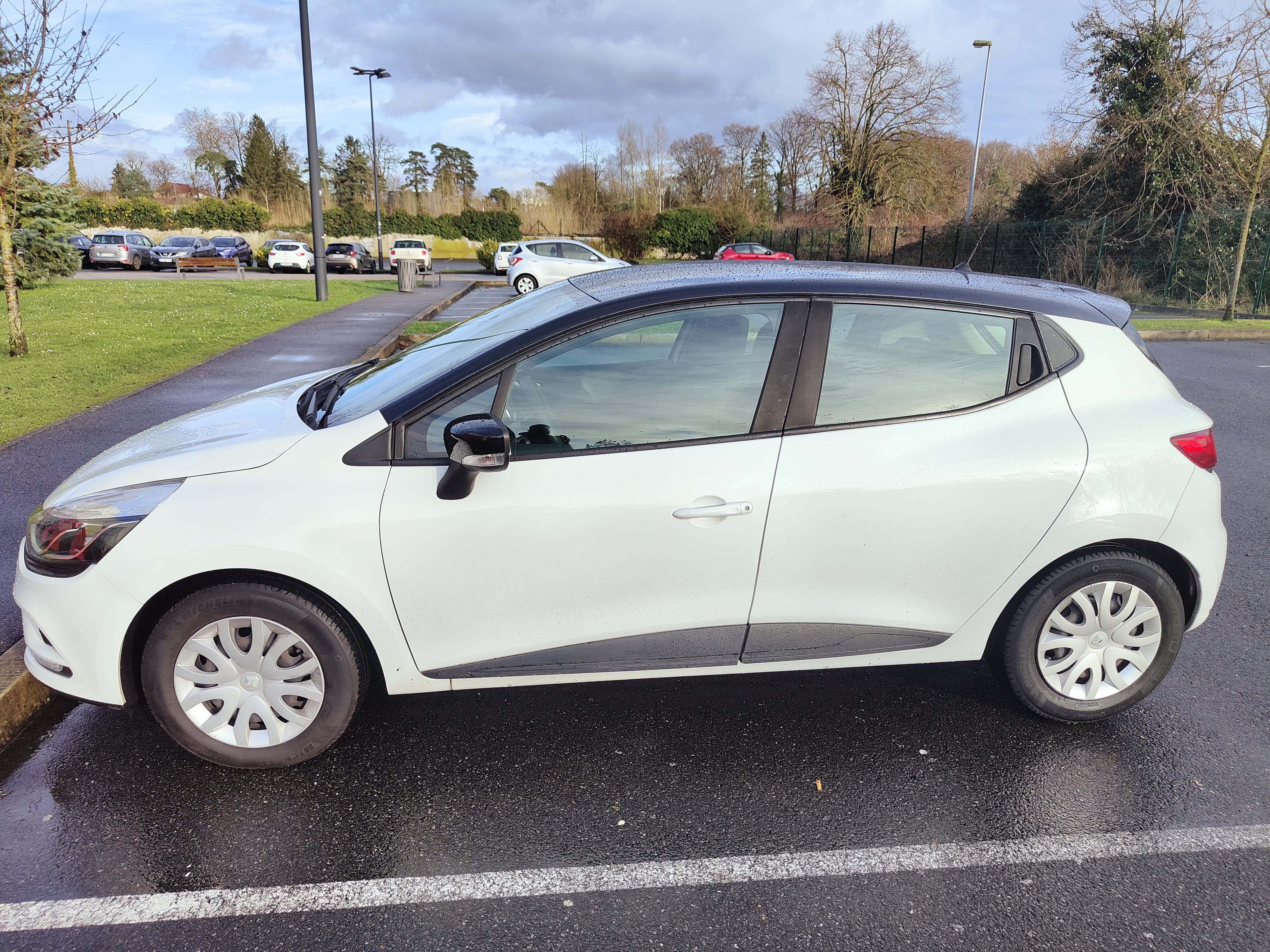 Renault Clio avec Climatisation