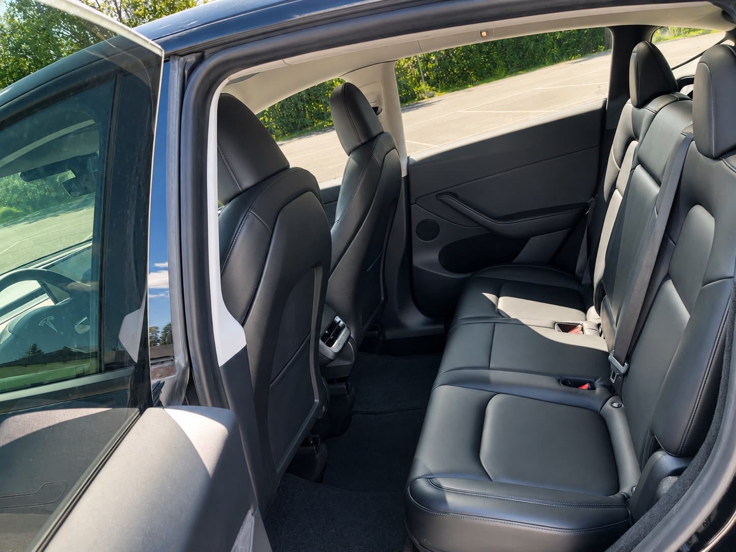 Tesla Model Y Long Range med Cruisekontroll