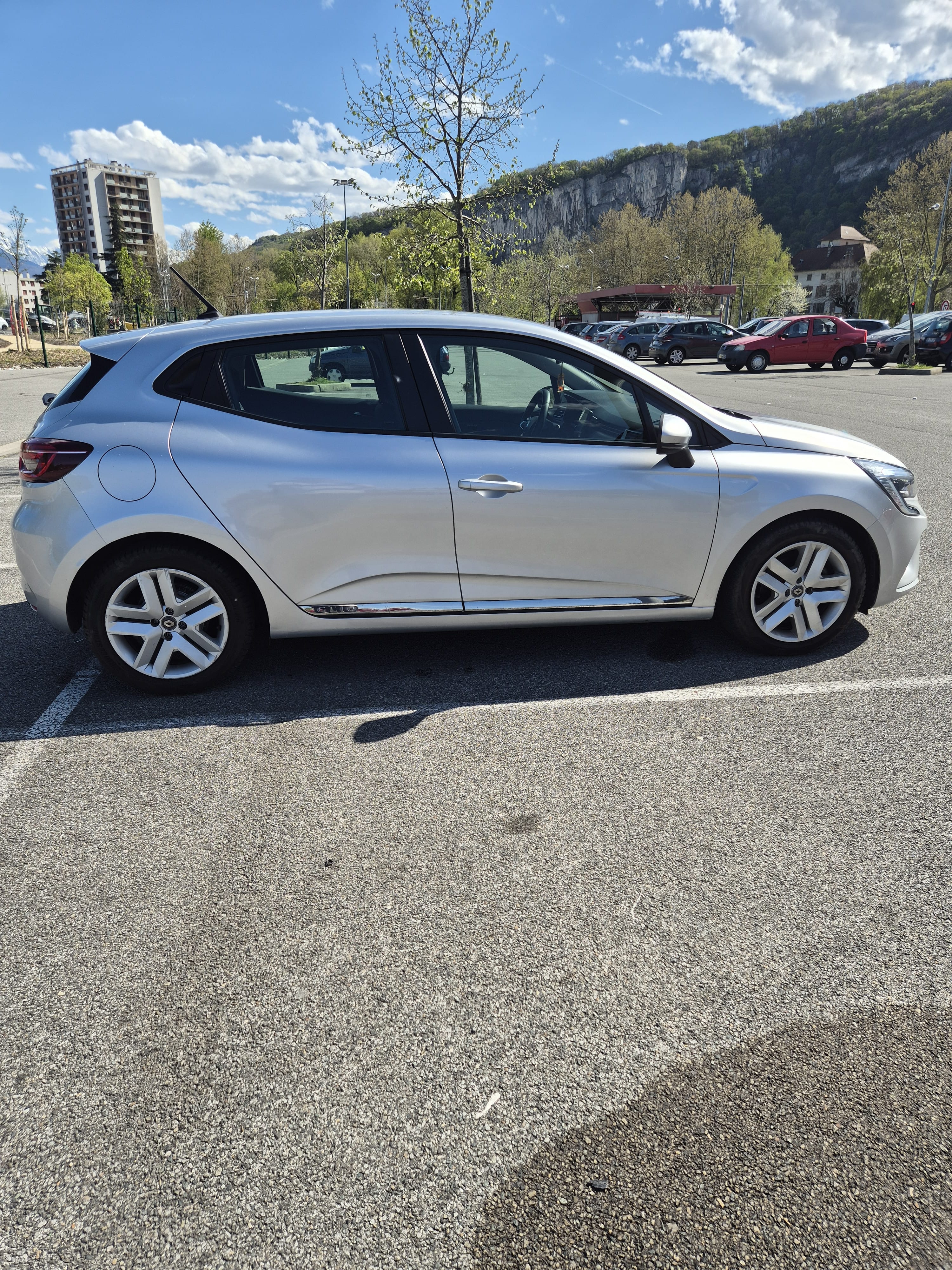 Renault Clio avec Climatisation