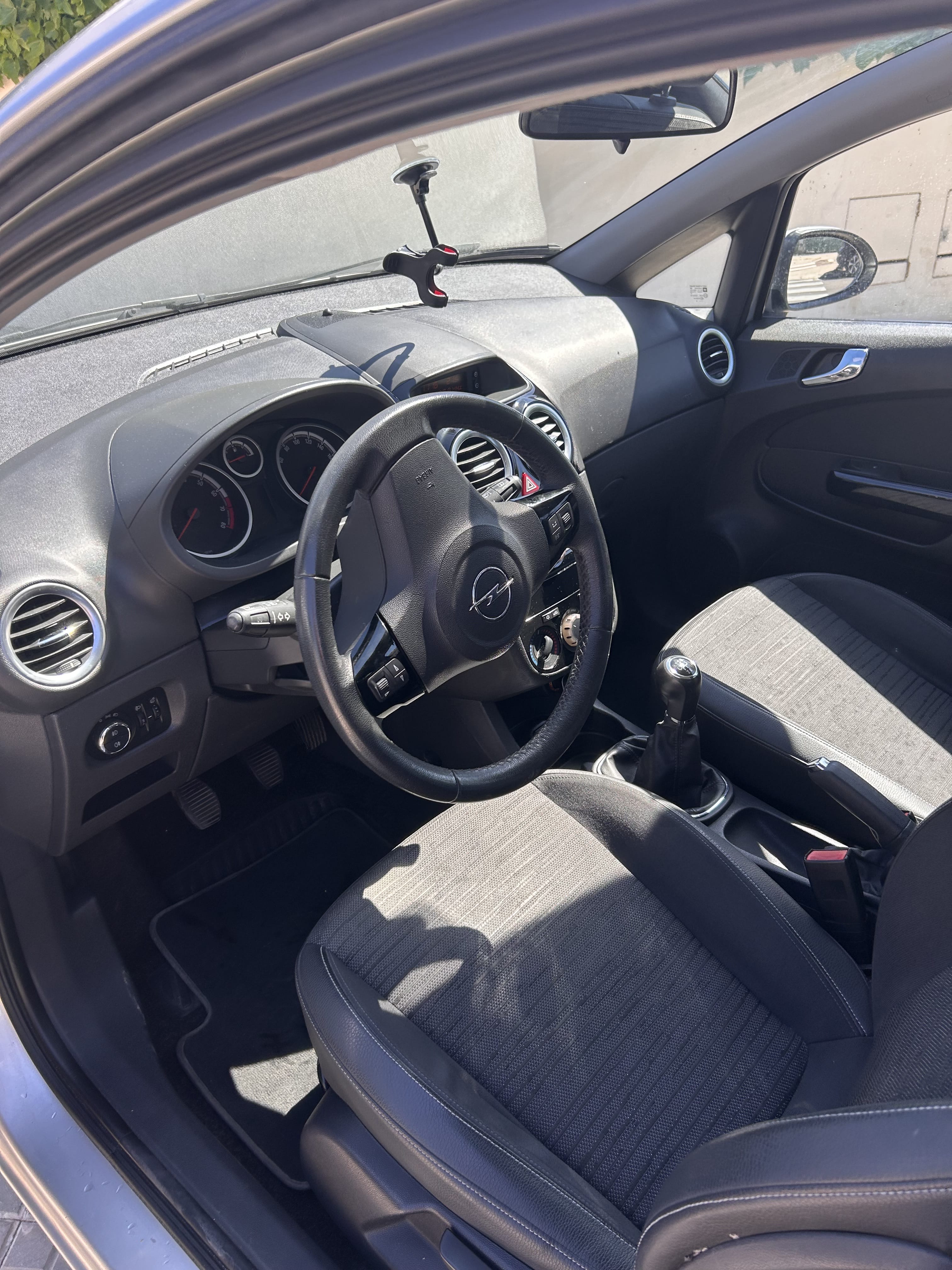 Opel Corsa med Bluetooth audio
