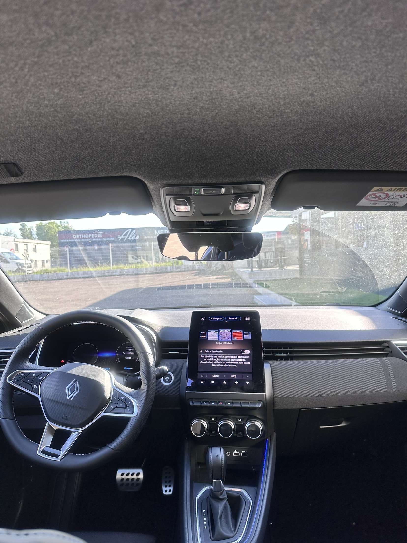 Renault Clio E-tech avec GPS