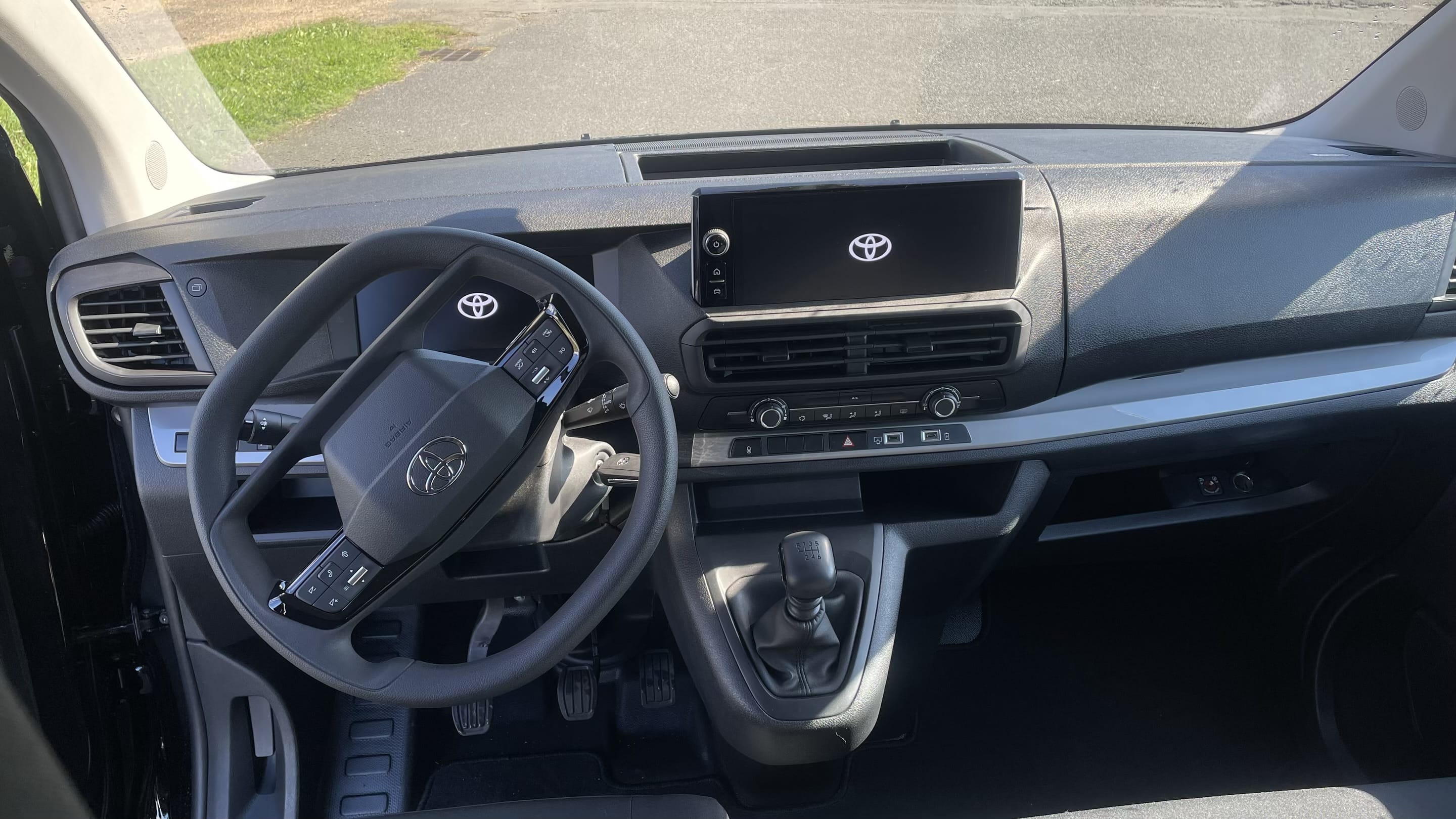 Toyota Proace Combi 2 litres avec Régulateur de vitesse