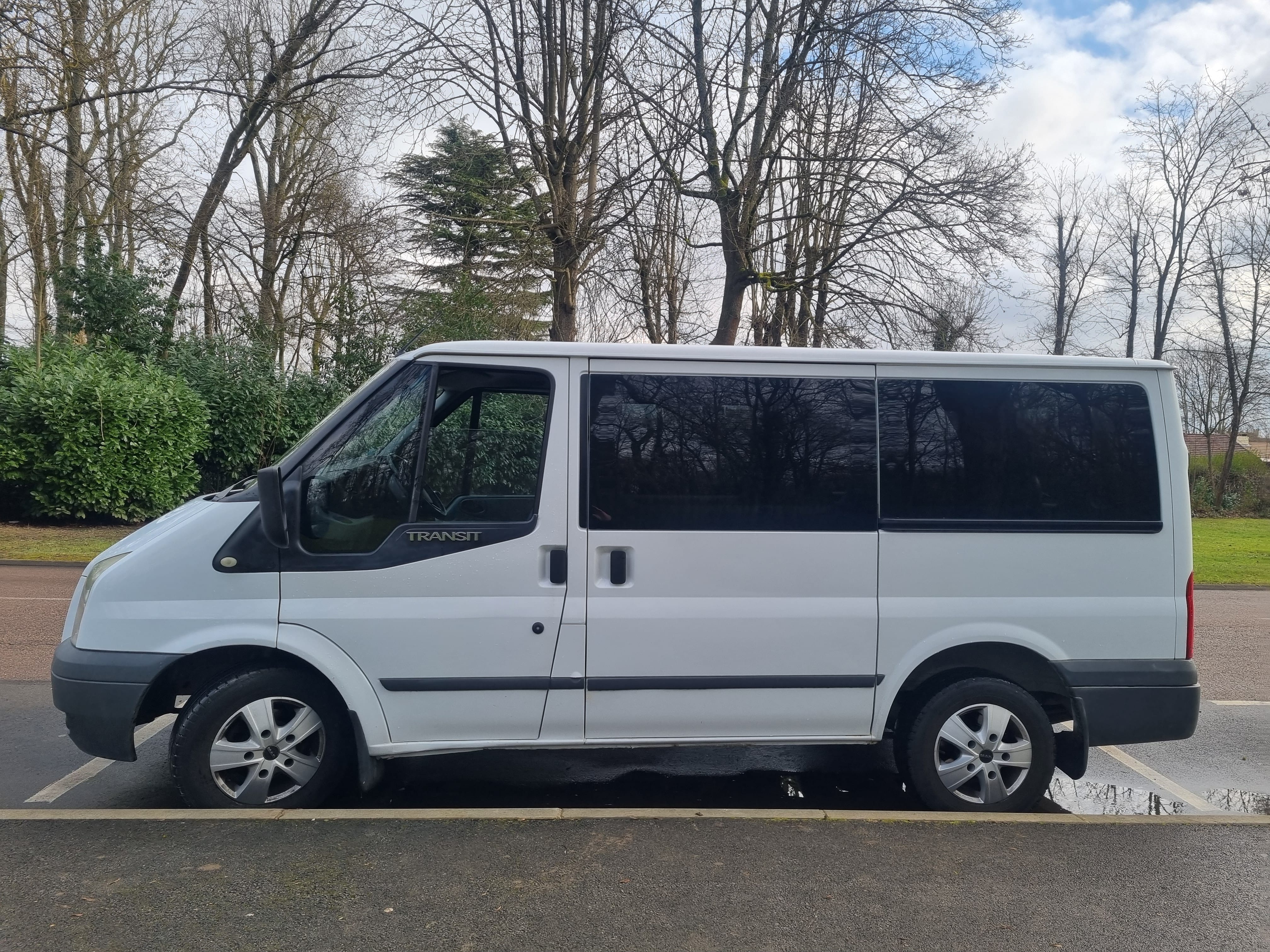 Ford Transit Kombi 2.2tdci 115cv avec Climatisation